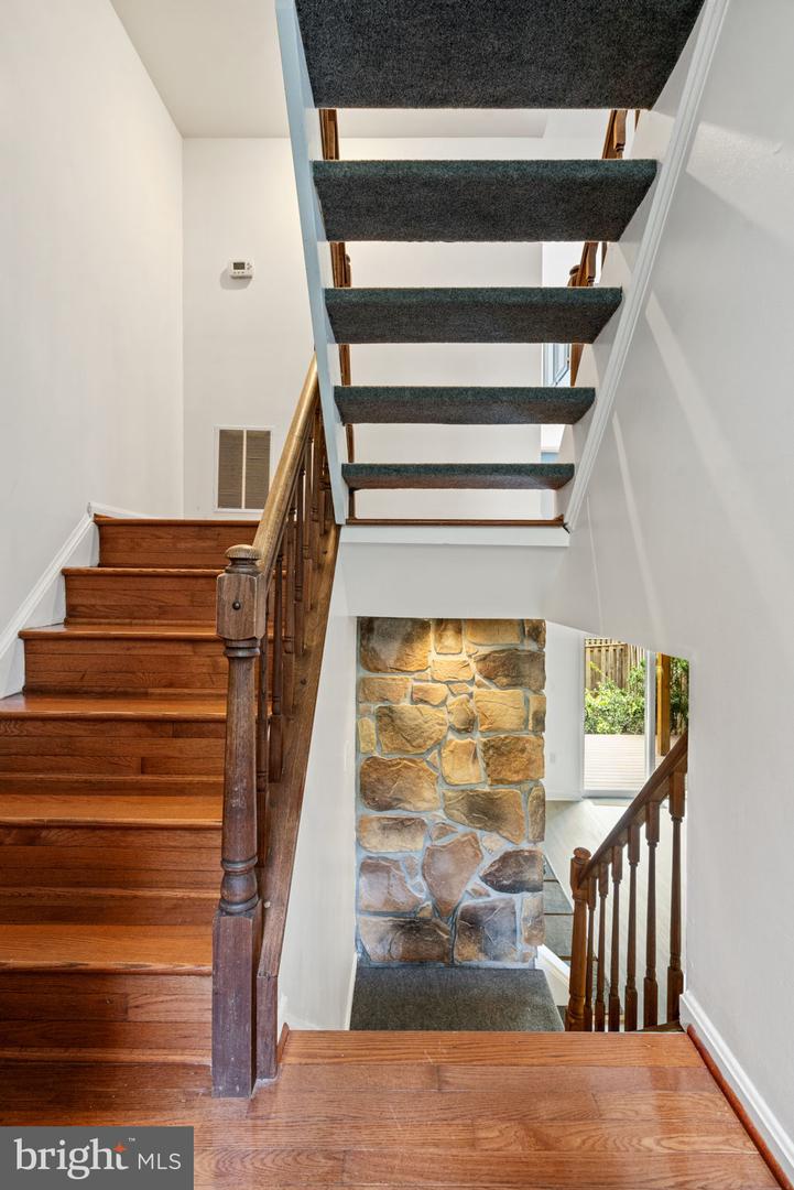 4504 LITTLE RIVER RUN DR, ANNANDALE, Virginia 22003, 4 Bedrooms Bedrooms, ,2 BathroomsBathrooms,Residential,For sale,4504 LITTLE RIVER RUN DR,VAFX2225682 MLS # VAFX2225682