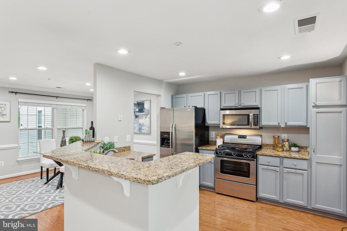 6603 NETTIES LN #1706, ALEXANDRIA, Virginia 22315, 2 Bedrooms Bedrooms, ,2 BathroomsBathrooms,Residential,For sale,6603 NETTIES LN #1706,VAFX2226416 MLS # VAFX2226416