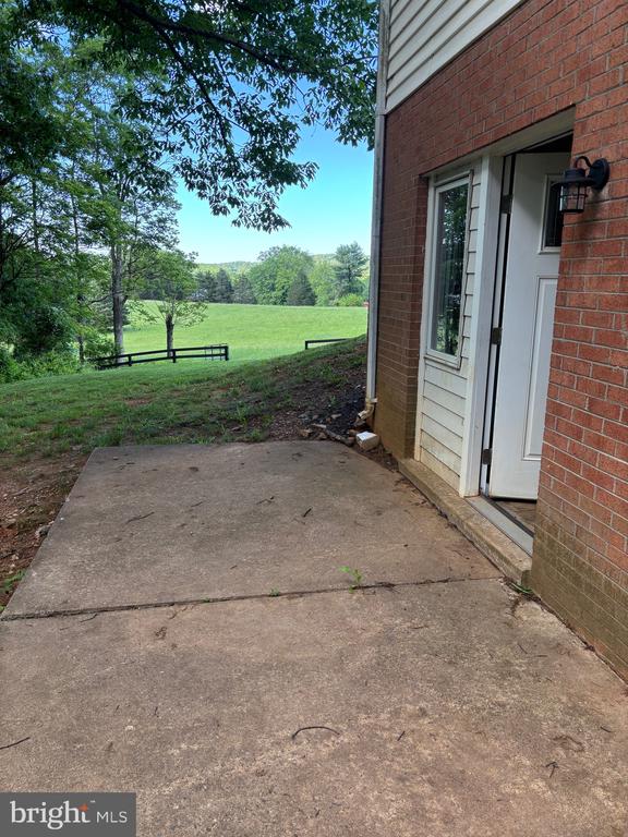 5084 FAIRVIEW LN, BROAD RUN, Virginia, 3 Bedrooms Bedrooms, ,3 BathroomsBathrooms,Residential,5084 FAIRVIEW LN,VAFQ2016538 MLS # VAFQ2016538