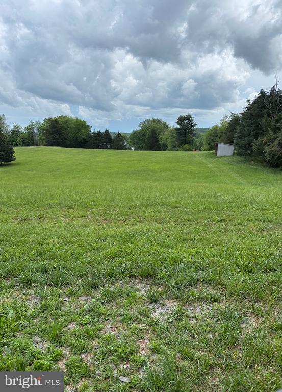 5084 FAIRVIEW LN, BROAD RUN, Virginia, 3 Bedrooms Bedrooms, ,3 BathroomsBathrooms,Residential,5084 FAIRVIEW LN,VAFQ2016538 MLS # VAFQ2016538
