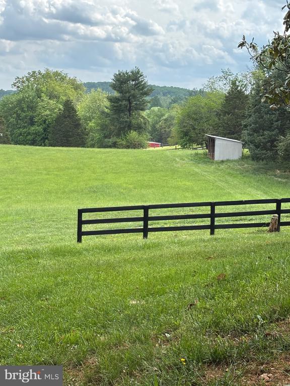 5084 FAIRVIEW LN, BROAD RUN, Virginia, 3 Bedrooms Bedrooms, ,3 BathroomsBathrooms,Residential,5084 FAIRVIEW LN,VAFQ2016538 MLS # VAFQ2016538