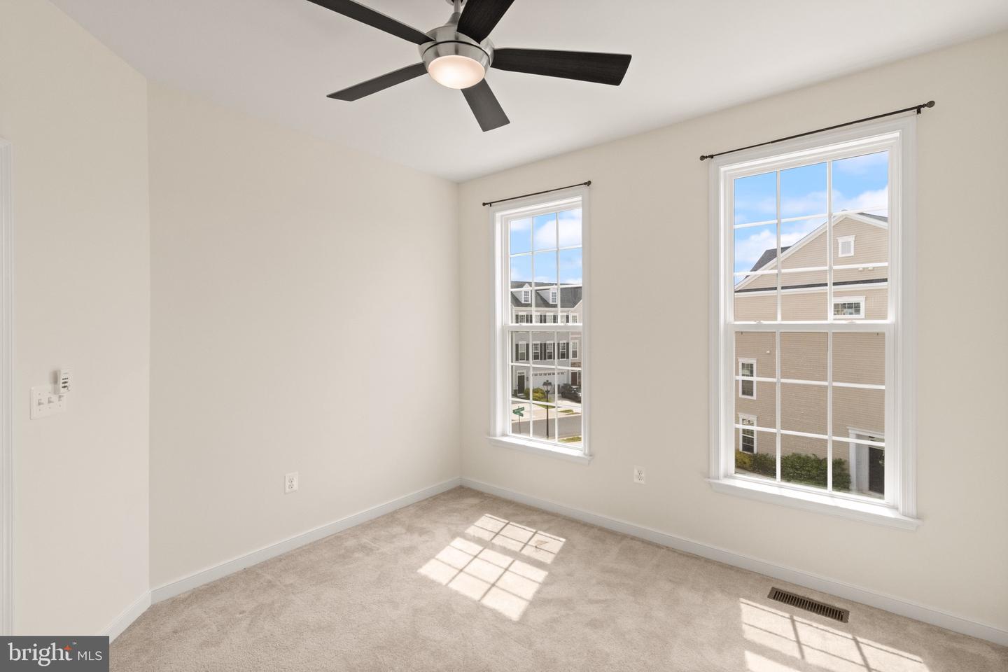 16 SICKLE DR #31, STAFFORD, Virginia 22554, 4 Bedrooms Bedrooms, ,3 BathroomsBathrooms,Residential,For sale,16 SICKLE DR #31,VAST2036956 MLS # VAST2036956