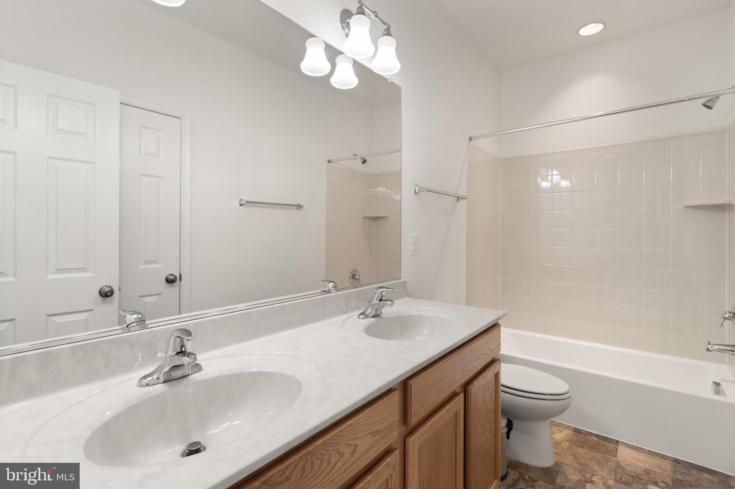 16 SICKLE DR #31, STAFFORD, Virginia 22554, 4 Bedrooms Bedrooms, ,3 BathroomsBathrooms,Residential,For sale,16 SICKLE DR #31,VAST2036956 MLS # VAST2036956