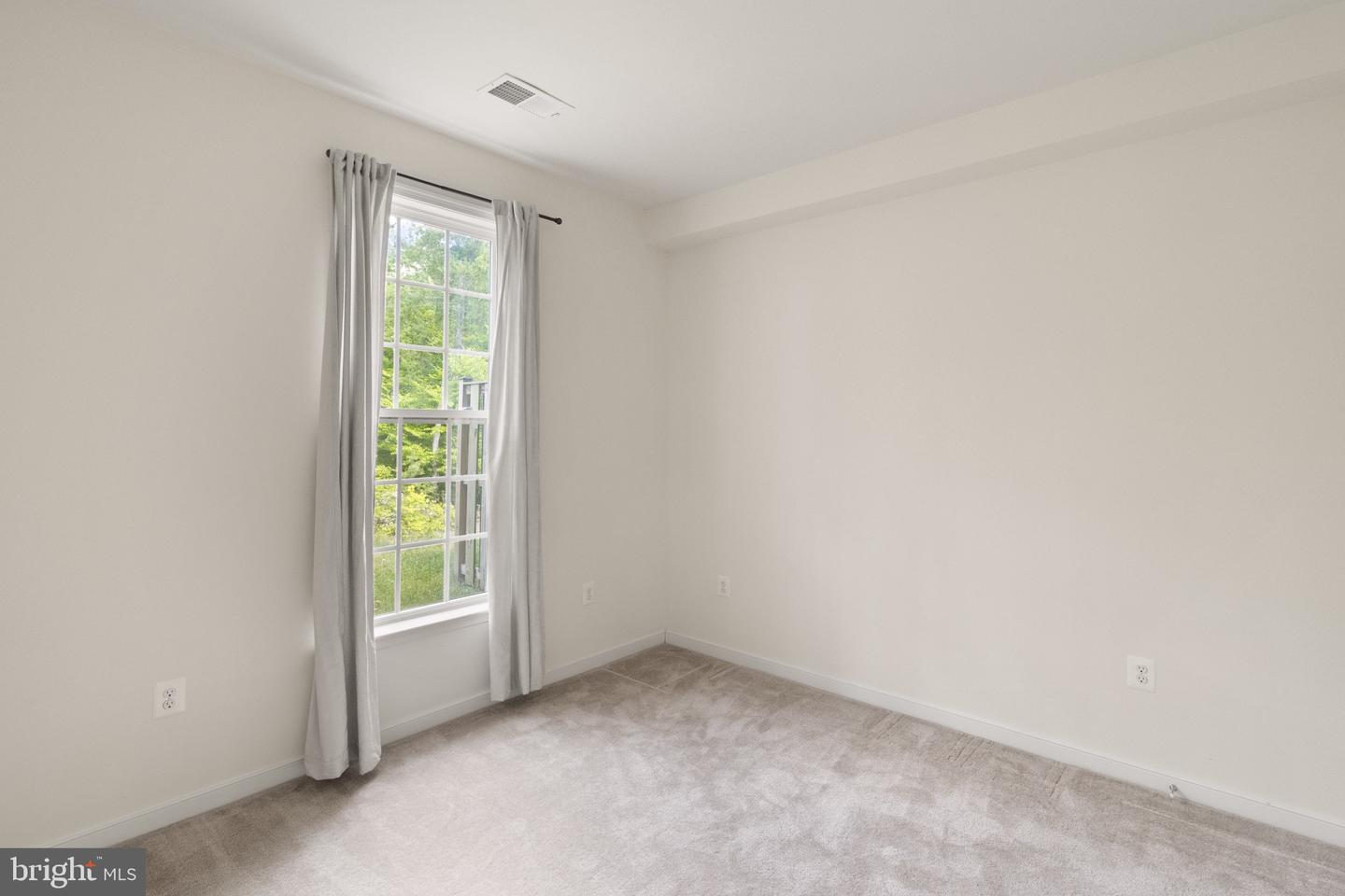16 SICKLE DR #31, STAFFORD, Virginia 22554, 4 Bedrooms Bedrooms, ,3 BathroomsBathrooms,Residential,For sale,16 SICKLE DR #31,VAST2036956 MLS # VAST2036956