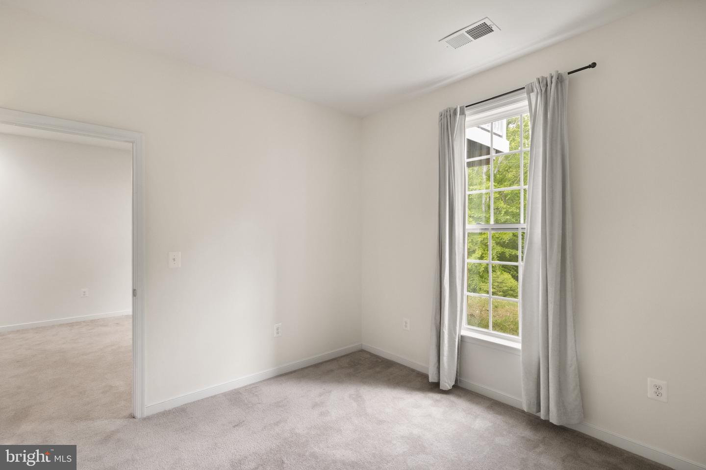 16 SICKLE DR #31, STAFFORD, Virginia 22554, 4 Bedrooms Bedrooms, ,3 BathroomsBathrooms,Residential,For sale,16 SICKLE DR #31,VAST2036956 MLS # VAST2036956