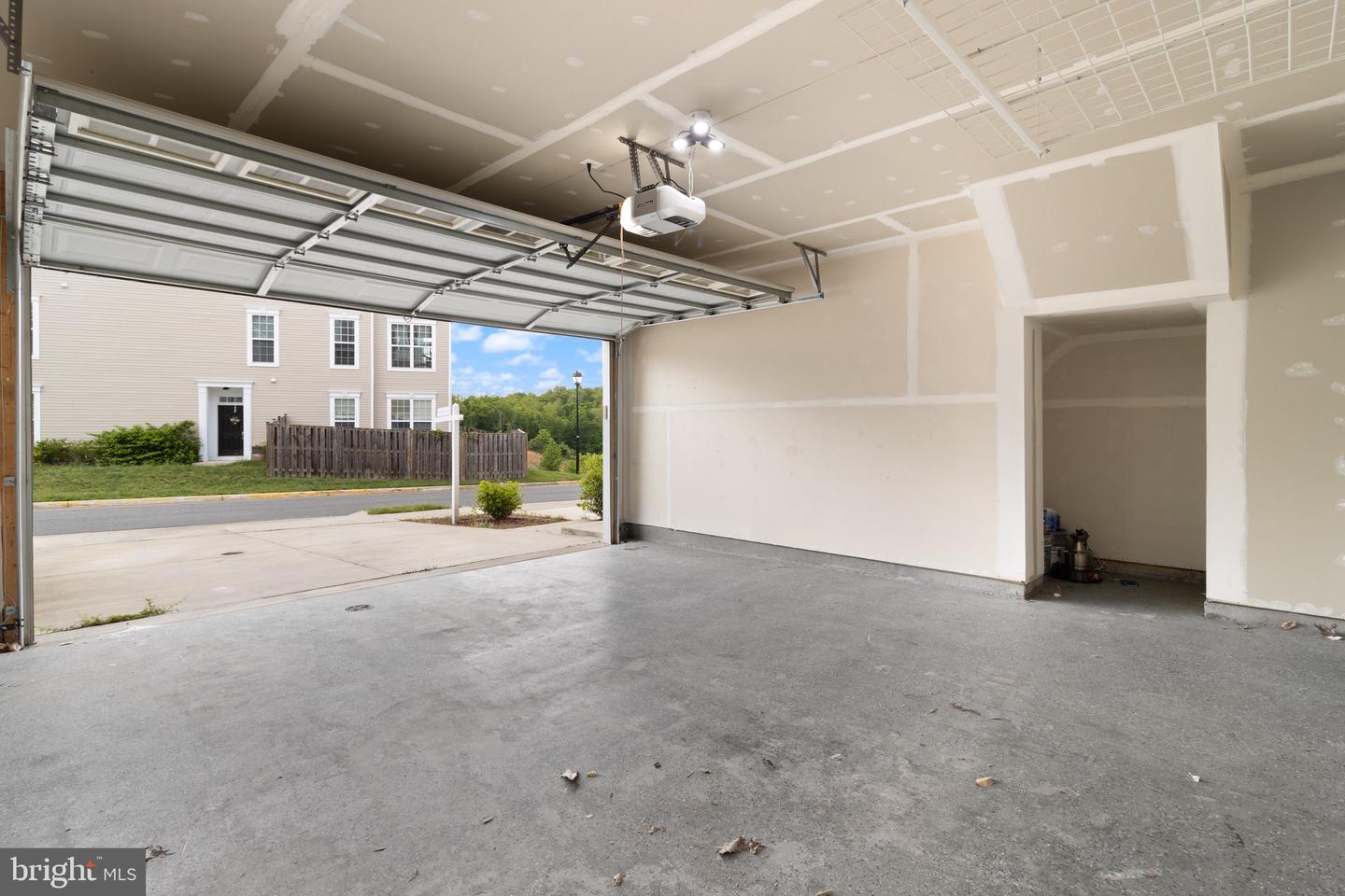 16 SICKLE DR #31, STAFFORD, Virginia 22554, 4 Bedrooms Bedrooms, ,3 BathroomsBathrooms,Residential,For sale,16 SICKLE DR #31,VAST2036956 MLS # VAST2036956