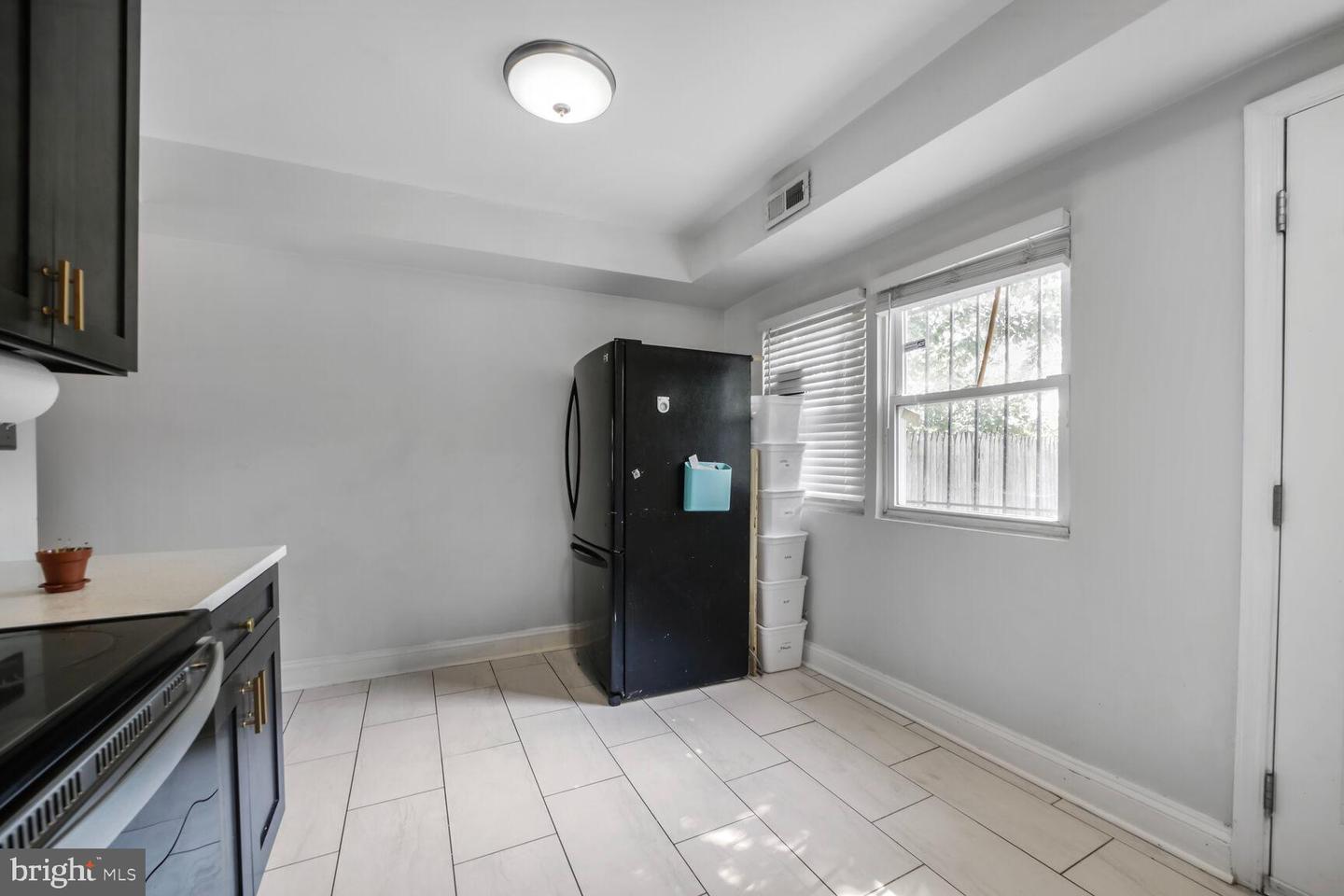 1157 SUMMIT ST NE, WASHINGTON, District Of Columbia 20002, 2 Bedrooms Bedrooms, ,1 BathroomBathrooms,Residential,For sale,1157 SUMMIT ST NE,DCDC2191458 MLS # DCDC2191458
