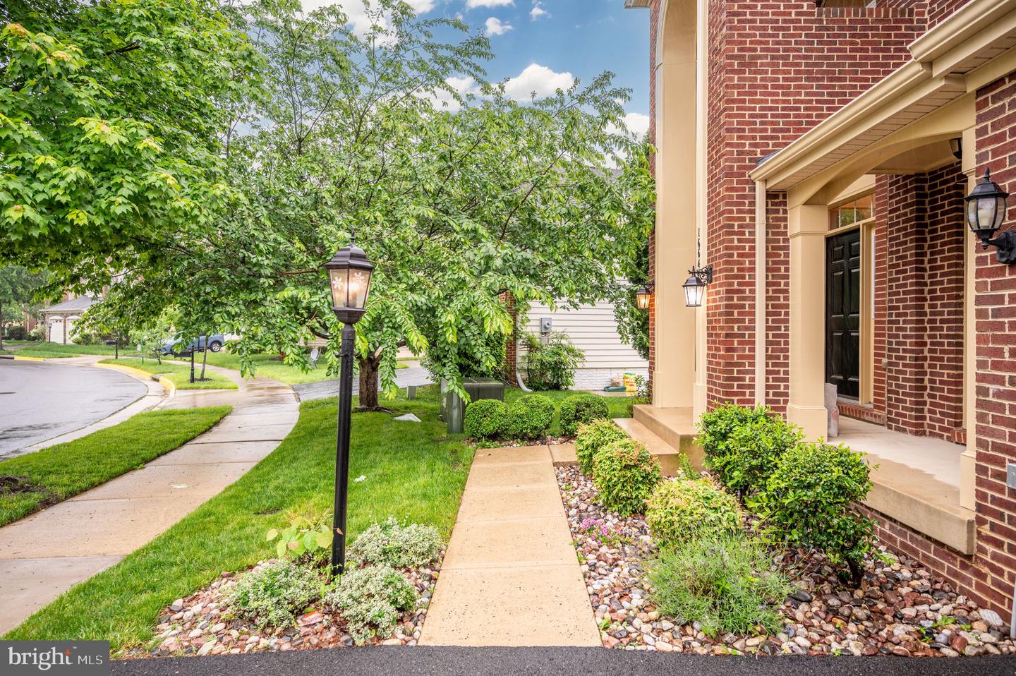 16647 SPACE MORE CIR, WOODBRIDGE, Virginia 22191, 4 Bedrooms Bedrooms, ,4 BathroomsBathrooms,Residential,For sale,16647 SPACE MORE CIR,VAPW2090234 MLS # VAPW2090234