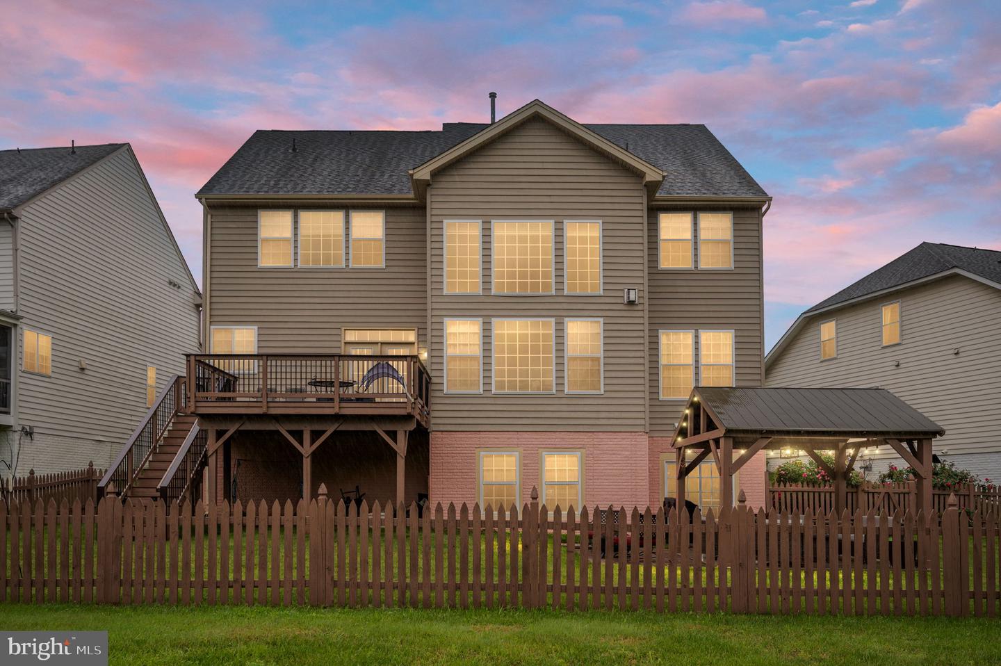 16647 SPACE MORE CIR, WOODBRIDGE, Virginia 22191, 4 Bedrooms Bedrooms, ,4 BathroomsBathrooms,Residential,For sale,16647 SPACE MORE CIR,VAPW2090234 MLS # VAPW2090234