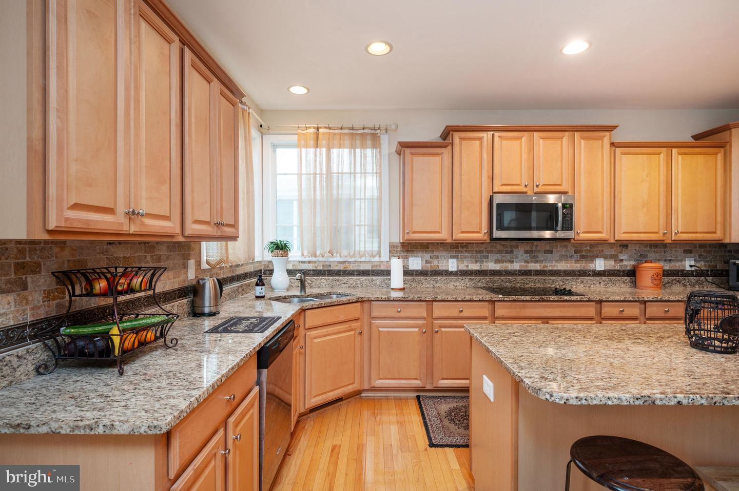 16647 SPACE MORE CIR, WOODBRIDGE, Virginia 22191, 4 Bedrooms Bedrooms, ,4 BathroomsBathrooms,Residential,For sale,16647 SPACE MORE CIR,VAPW2090234 MLS # VAPW2090234