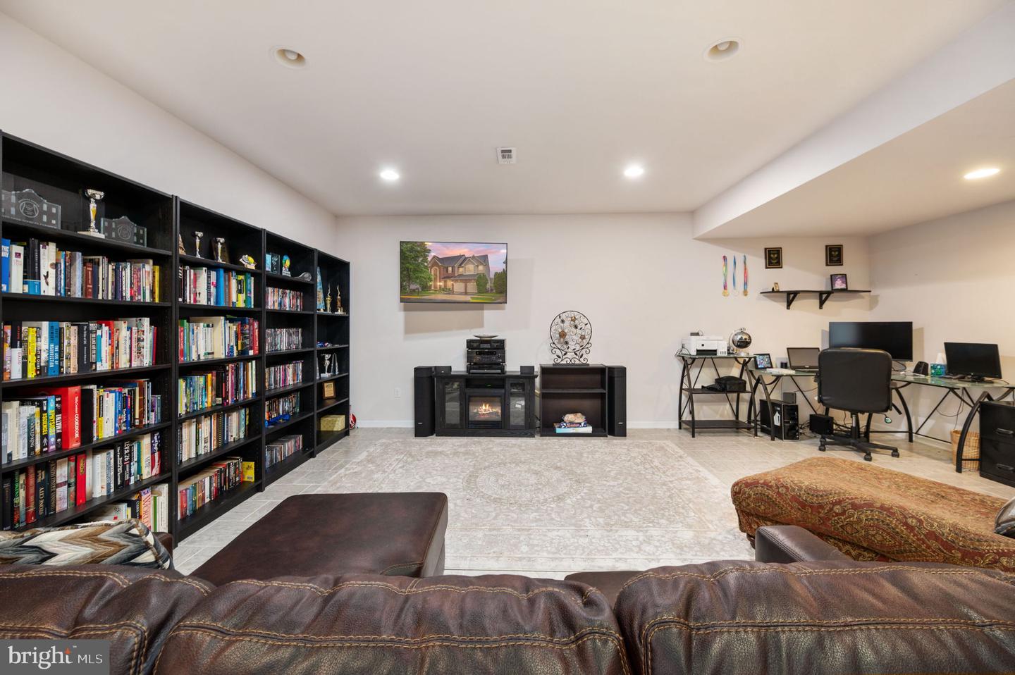 16647 SPACE MORE CIR, WOODBRIDGE, Virginia 22191, 4 Bedrooms Bedrooms, ,4 BathroomsBathrooms,Residential,For sale,16647 SPACE MORE CIR,VAPW2090234 MLS # VAPW2090234