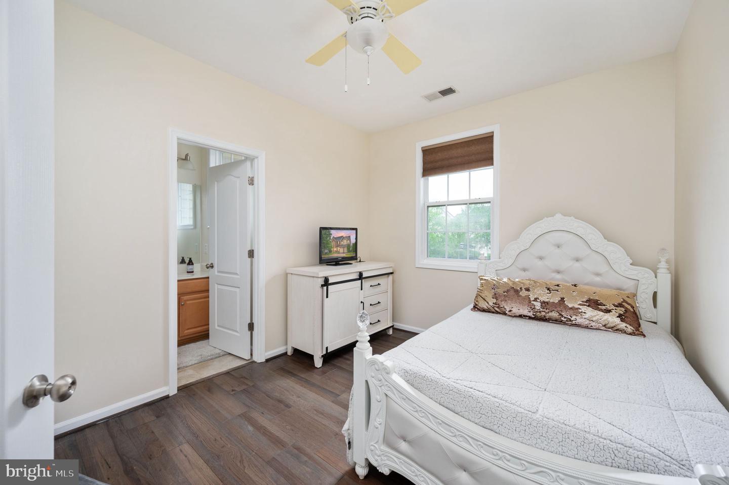 16647 SPACE MORE CIR, WOODBRIDGE, Virginia 22191, 4 Bedrooms Bedrooms, ,4 BathroomsBathrooms,Residential,For sale,16647 SPACE MORE CIR,VAPW2090234 MLS # VAPW2090234