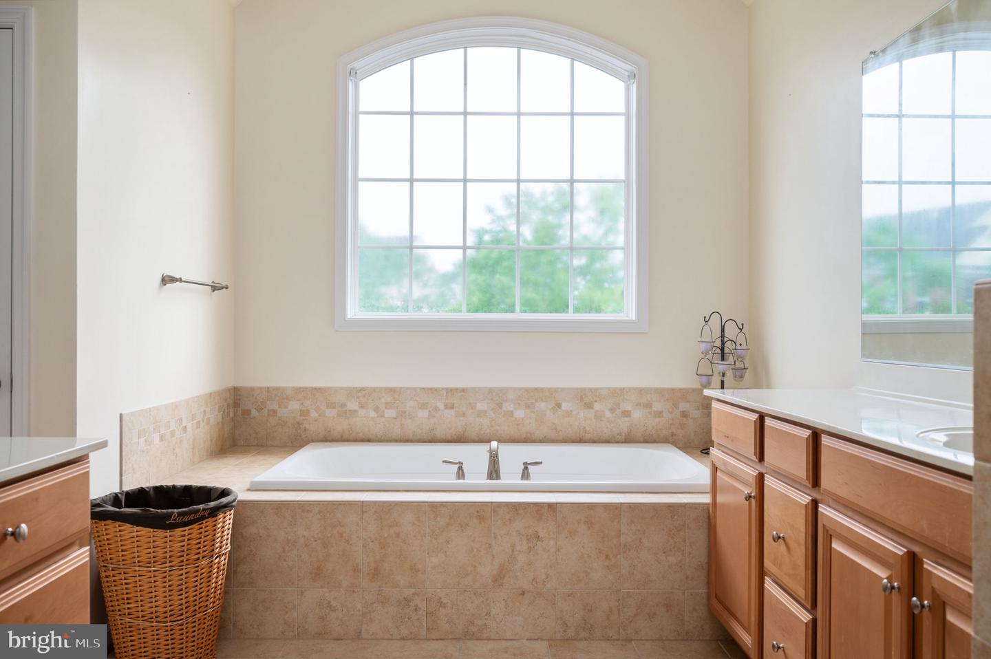 16647 SPACE MORE CIR, WOODBRIDGE, Virginia 22191, 4 Bedrooms Bedrooms, ,4 BathroomsBathrooms,Residential,For sale,16647 SPACE MORE CIR,VAPW2090234 MLS # VAPW2090234