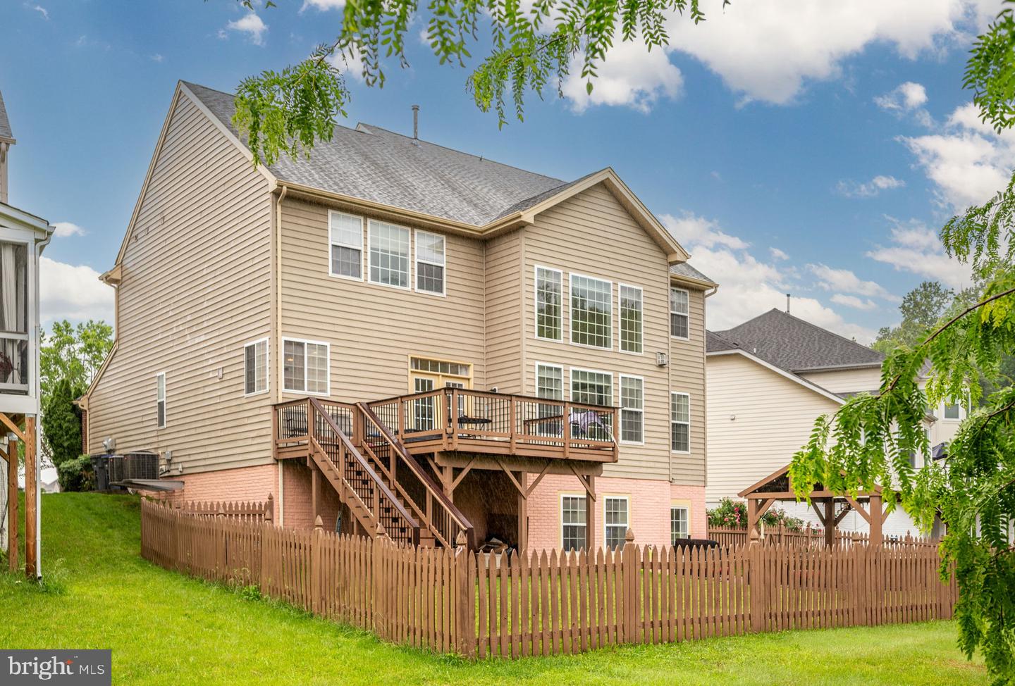 16647 SPACE MORE CIR, WOODBRIDGE, Virginia 22191, 4 Bedrooms Bedrooms, ,4 BathroomsBathrooms,Residential,For sale,16647 SPACE MORE CIR,VAPW2090234 MLS # VAPW2090234