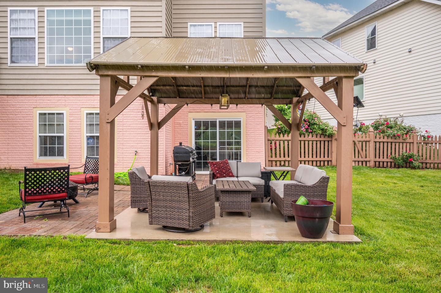 16647 SPACE MORE CIR, WOODBRIDGE, Virginia 22191, 4 Bedrooms Bedrooms, ,4 BathroomsBathrooms,Residential,For sale,16647 SPACE MORE CIR,VAPW2090234 MLS # VAPW2090234