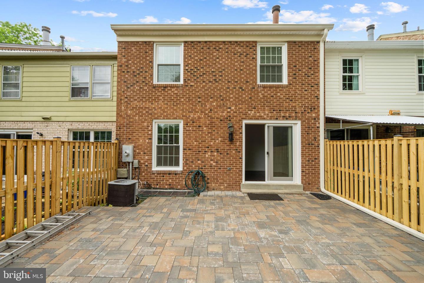 7931 BETHELEN WOODS LN, SPRINGFIELD, Virginia 22153, 3 Bedrooms Bedrooms, ,2 BathroomsBathrooms,Residential,For sale,7931 BETHELEN WOODS LN,VAFX2229674 MLS # VAFX2229674