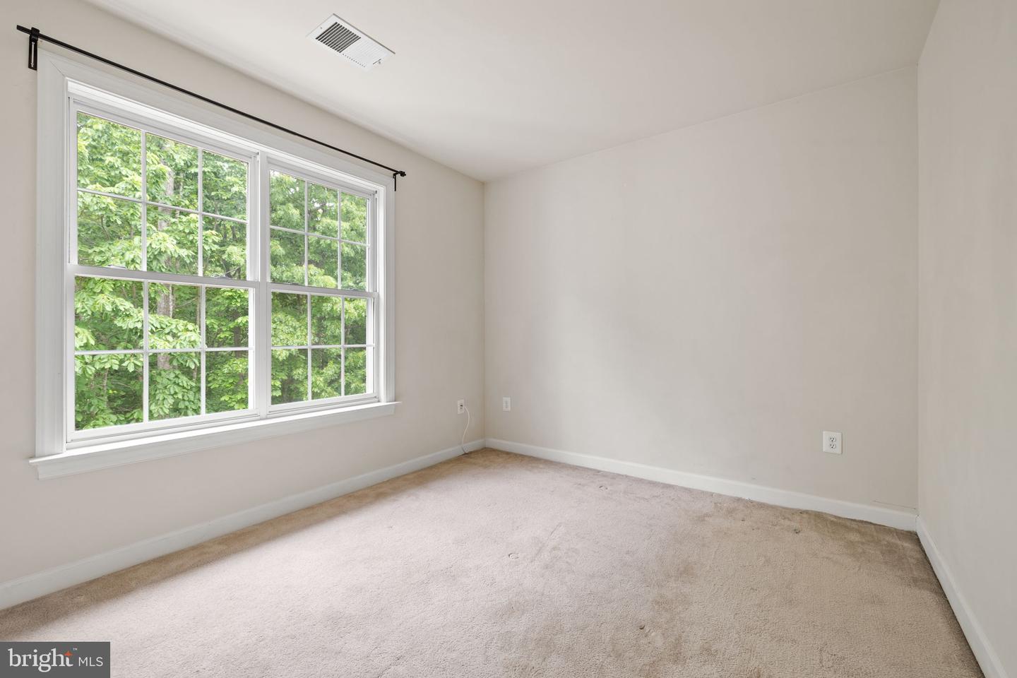 18547 KERILL RD, TRIANGLE, Virginia 22172, 4 Bedrooms Bedrooms, ,2 BathroomsBathrooms,Residential,For sale,18547 KERILL RD,VAPW2090326 MLS # VAPW2090326
