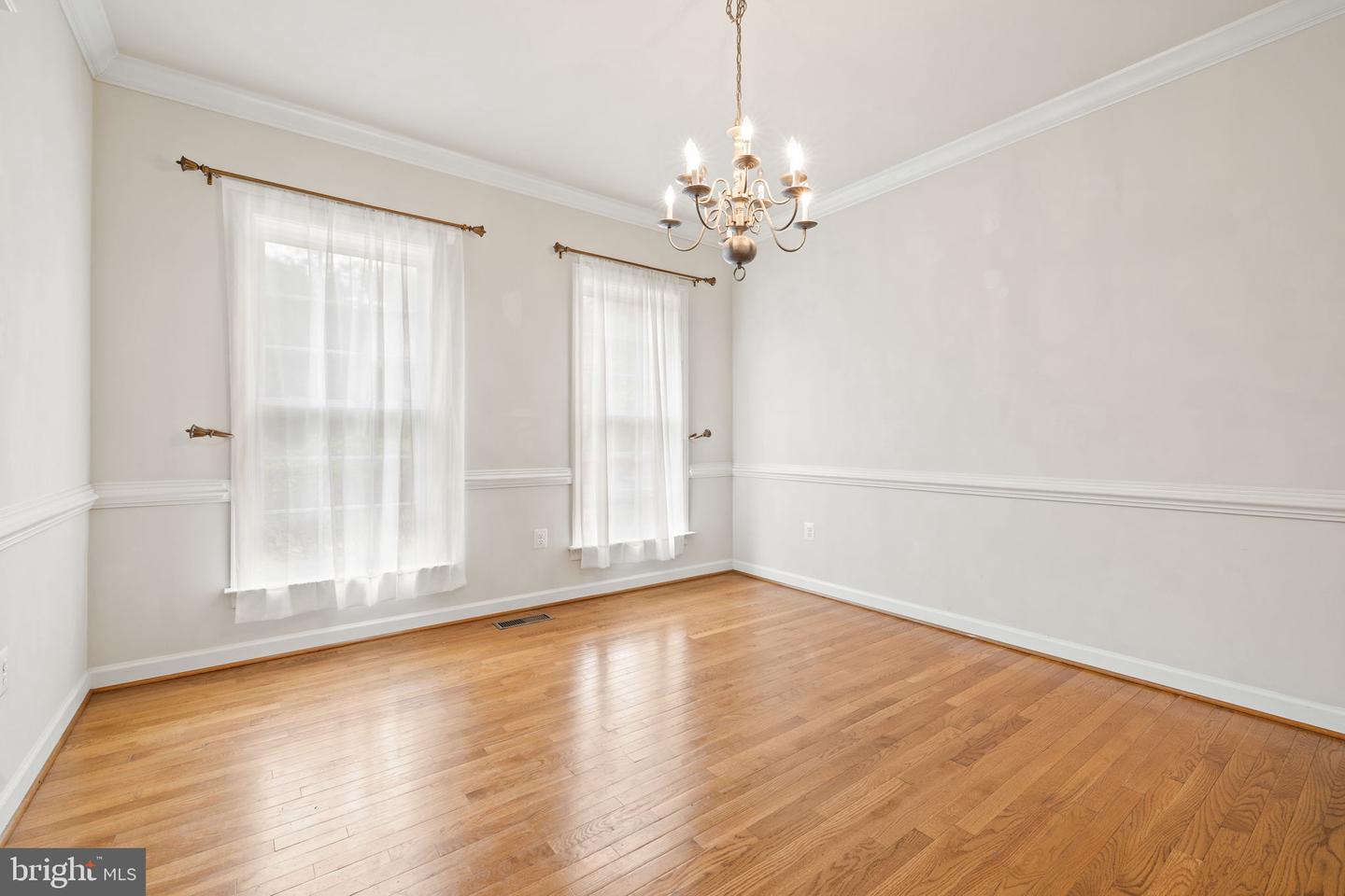 18547 KERILL RD, TRIANGLE, Virginia 22172, 4 Bedrooms Bedrooms, ,2 BathroomsBathrooms,Residential,For sale,18547 KERILL RD,VAPW2090326 MLS # VAPW2090326