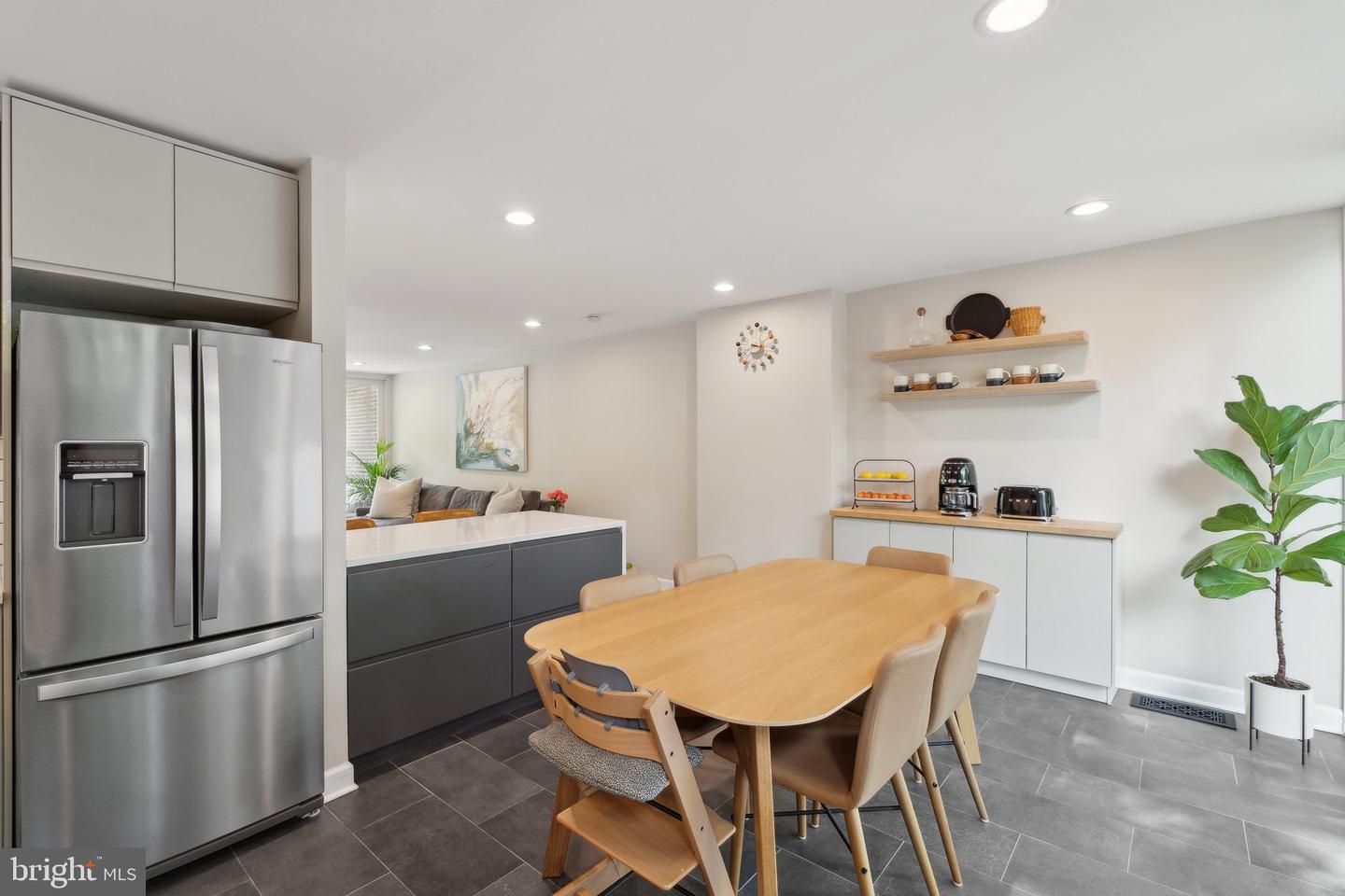 11599 MAPLE RIDGE RD, RESTON, Virginia 20190, 3 Bedrooms Bedrooms, ,2 BathroomsBathrooms,Residential,For sale,11599 MAPLE RIDGE RD,VAFX2229722 MLS # VAFX2229722