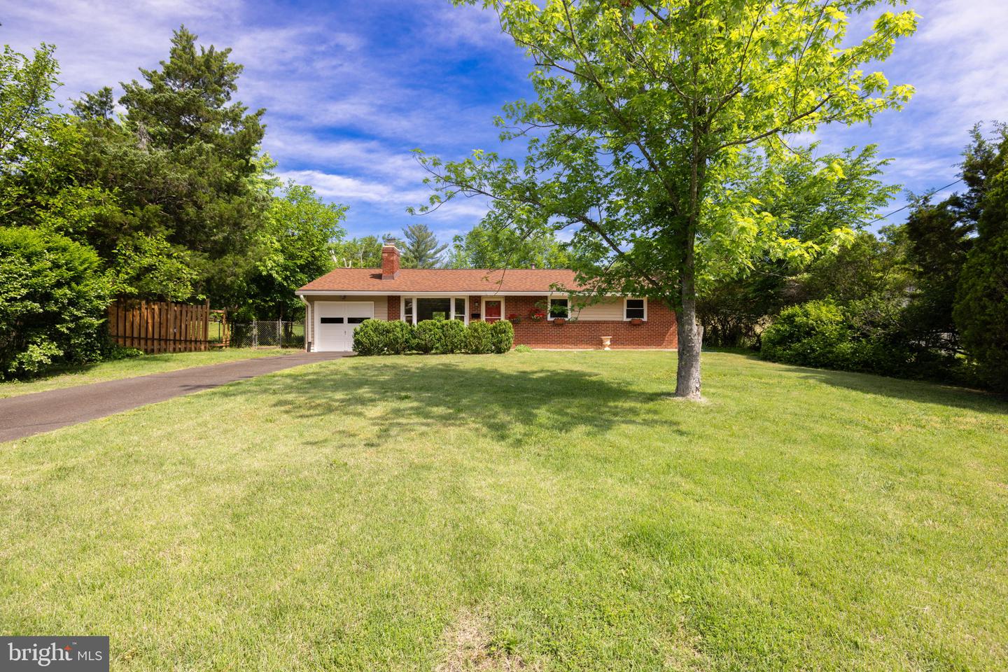 5004 EASTCHESTER CIR, ALEXANDRIA, Virginia 22310, 3 Bedrooms Bedrooms, ,2 BathroomsBathrooms,Residential,For sale,5004 EASTCHESTER CIR,VAFX2230446 MLS # VAFX2230446