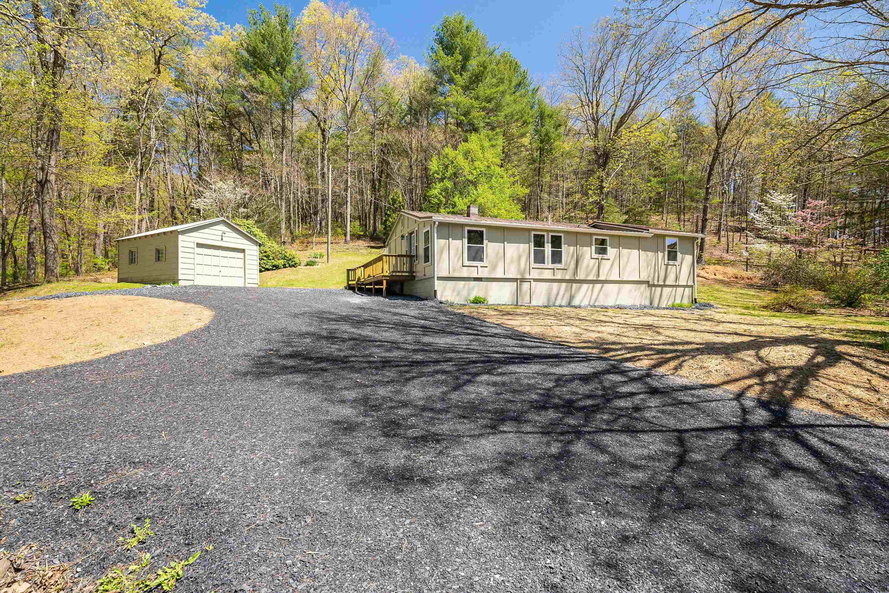 3381 HANKEY MOUNTAIN HWY, CHURCHVILLE, Virginia 24421, 2 Bedrooms Bedrooms, ,2 BathroomsBathrooms,Residential,3381 HANKEY MOUNTAIN HWY,663867 MLS # 663867