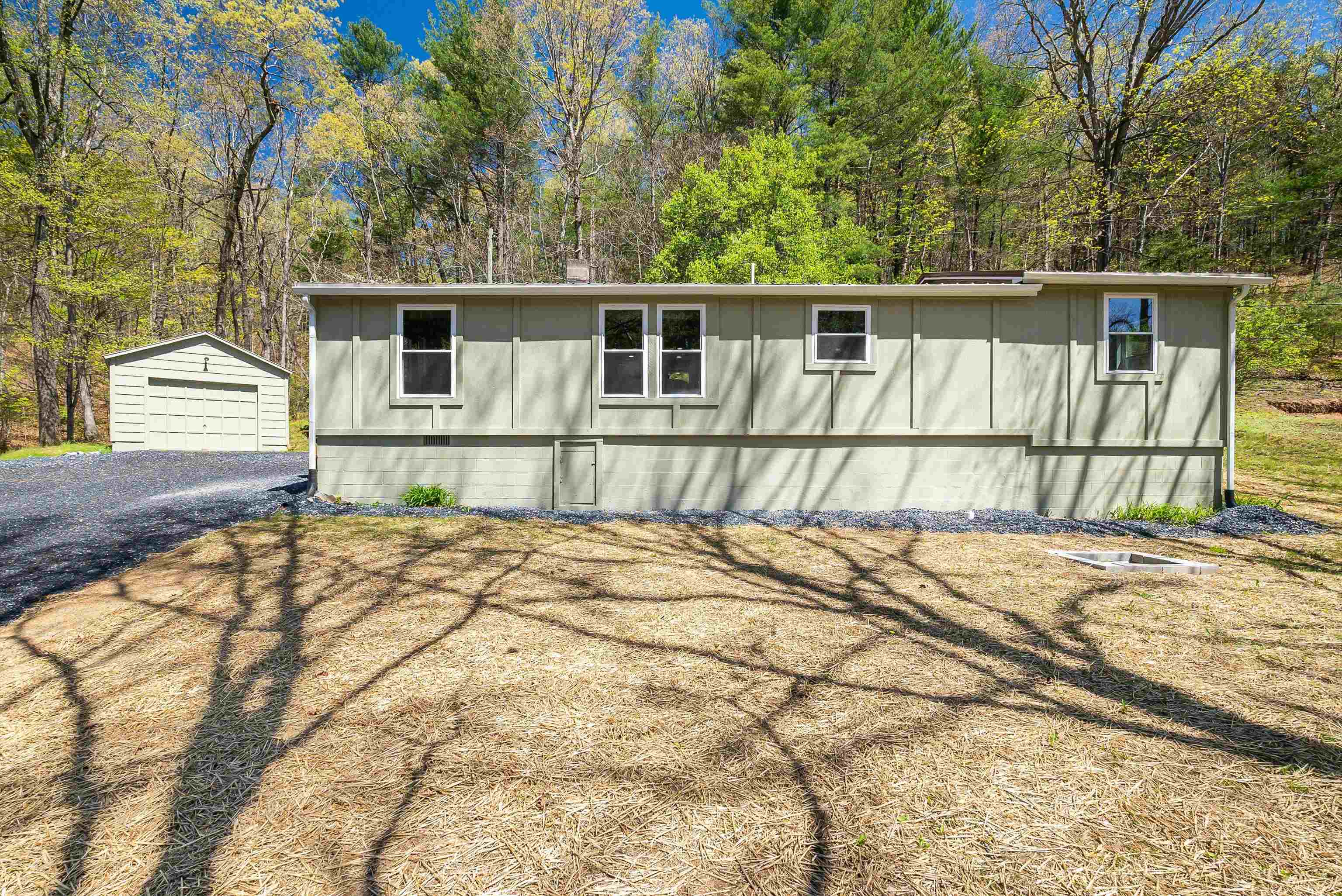 3381 HANKEY MOUNTAIN HWY, CHURCHVILLE, Virginia 24421, 2 Bedrooms Bedrooms, ,2 BathroomsBathrooms,Residential,3381 HANKEY MOUNTAIN HWY,663867 MLS # 663867
