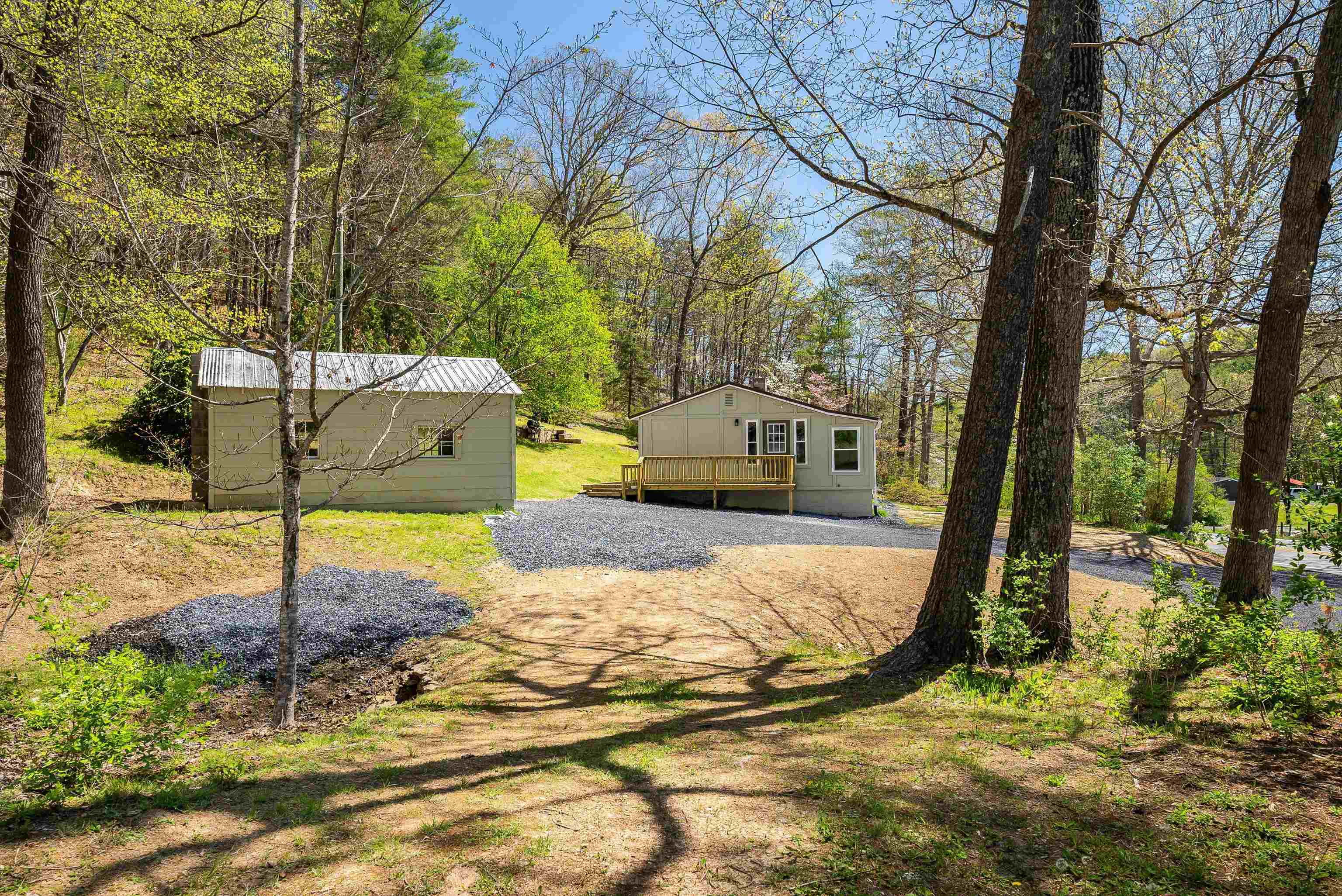 3381 HANKEY MOUNTAIN HWY, CHURCHVILLE, Virginia 24421, 2 Bedrooms Bedrooms, ,2 BathroomsBathrooms,Residential,3381 HANKEY MOUNTAIN HWY,663867 MLS # 663867