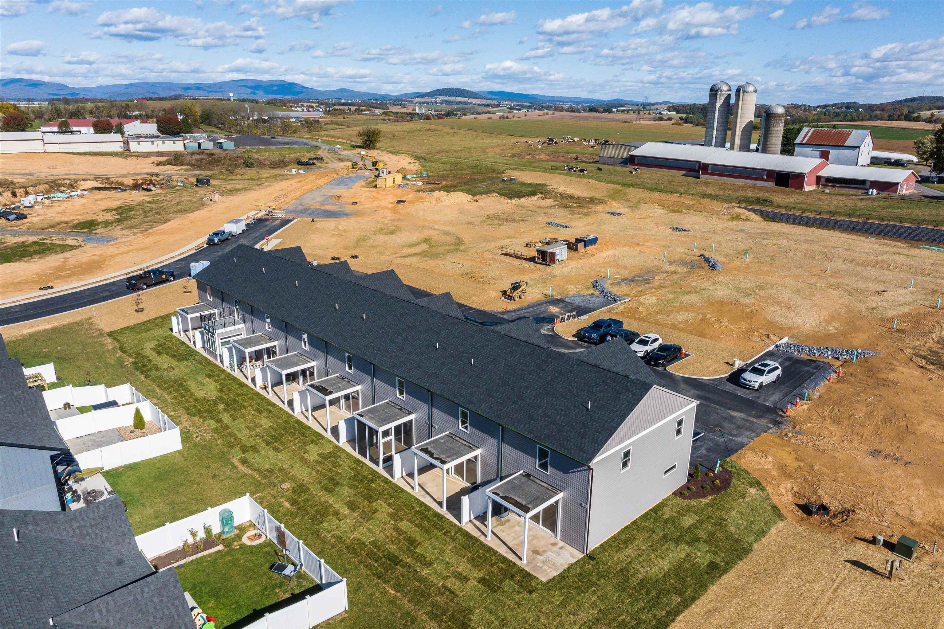 13 BARNYARD CIR, BRIDGEWATER, Virginia 22812, 3 Bedrooms Bedrooms, ,2 BathroomsBathrooms,Residential,13 BARNYARD CIR,664557 MLS # 664557