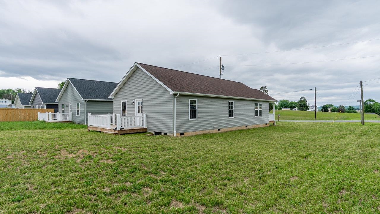 614 S SECOND ST, SHENANDOAH, Virginia 22849, 3 Bedrooms Bedrooms, ,2 BathroomsBathrooms,Residential,614 S SECOND ST,664563 MLS # 664563