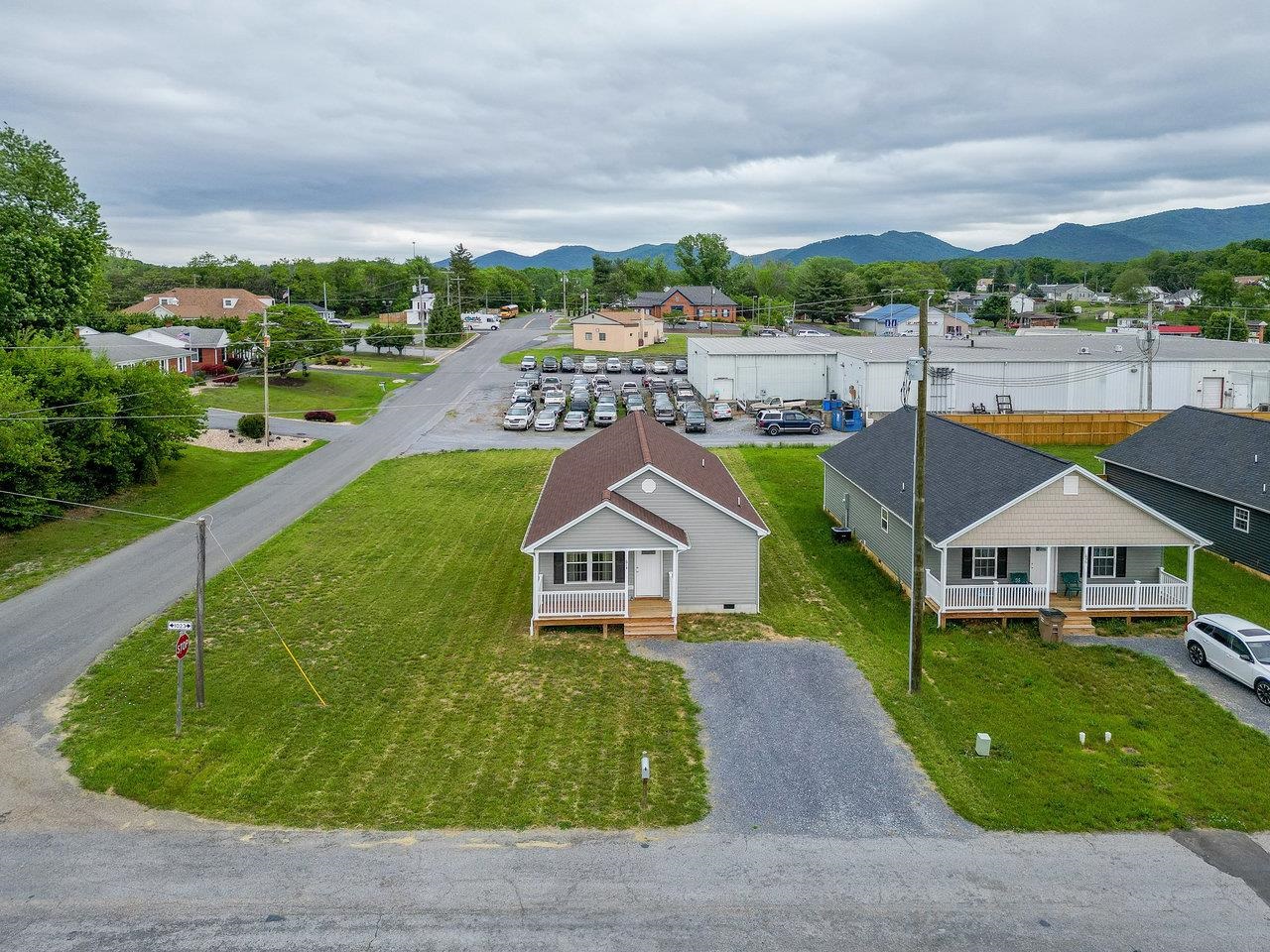614 S SECOND ST, SHENANDOAH, Virginia 22849, 3 Bedrooms Bedrooms, ,2 BathroomsBathrooms,Residential,614 S SECOND ST,664563 MLS # 664563