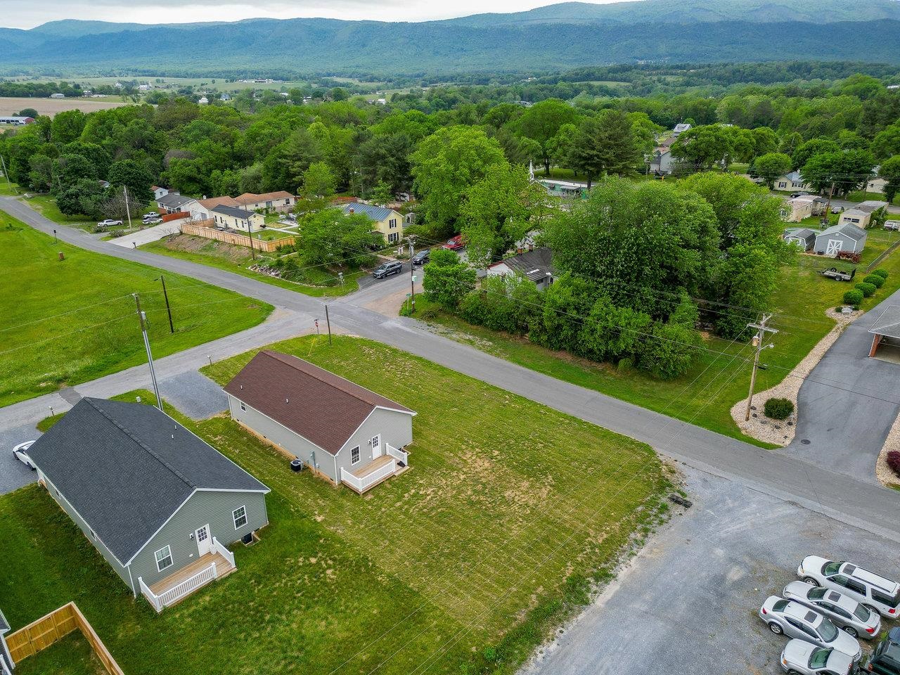 614 S SECOND ST, SHENANDOAH, Virginia 22849, 3 Bedrooms Bedrooms, ,2 BathroomsBathrooms,Residential,614 S SECOND ST,664563 MLS # 664563