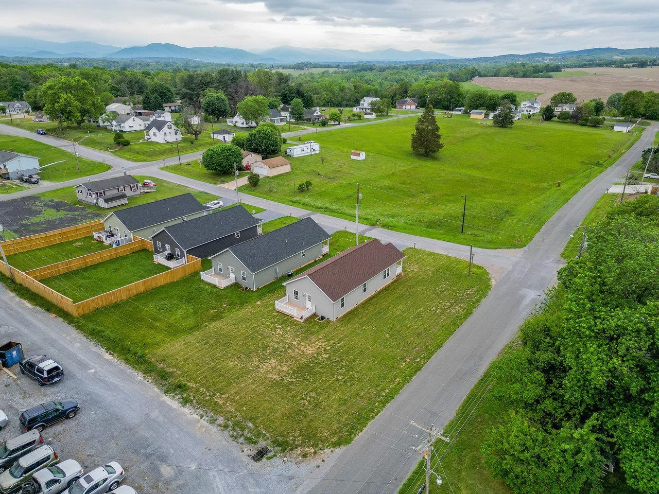 614 S SECOND ST, SHENANDOAH, Virginia 22849, 3 Bedrooms Bedrooms, ,2 BathroomsBathrooms,Residential,614 S SECOND ST,664563 MLS # 664563