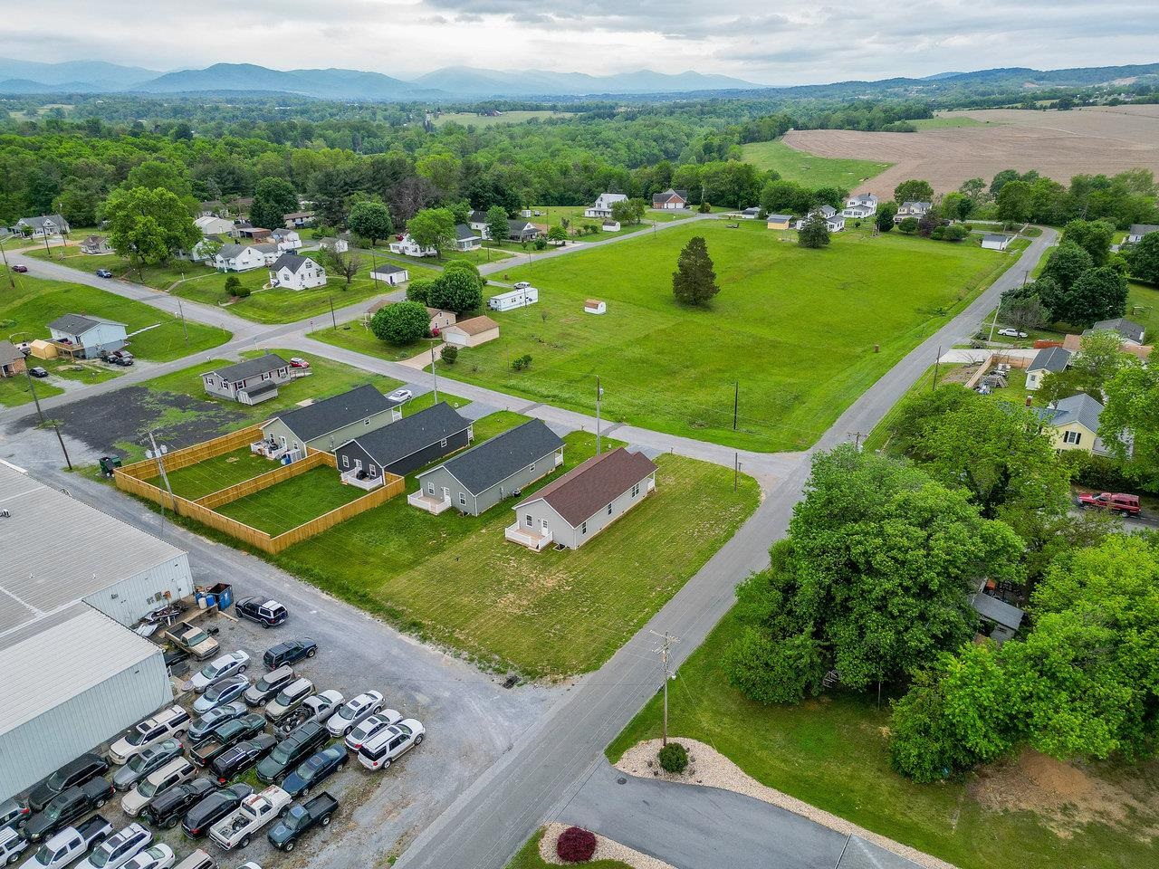 614 S SECOND ST, SHENANDOAH, Virginia 22849, 3 Bedrooms Bedrooms, ,2 BathroomsBathrooms,Residential,614 S SECOND ST,664563 MLS # 664563