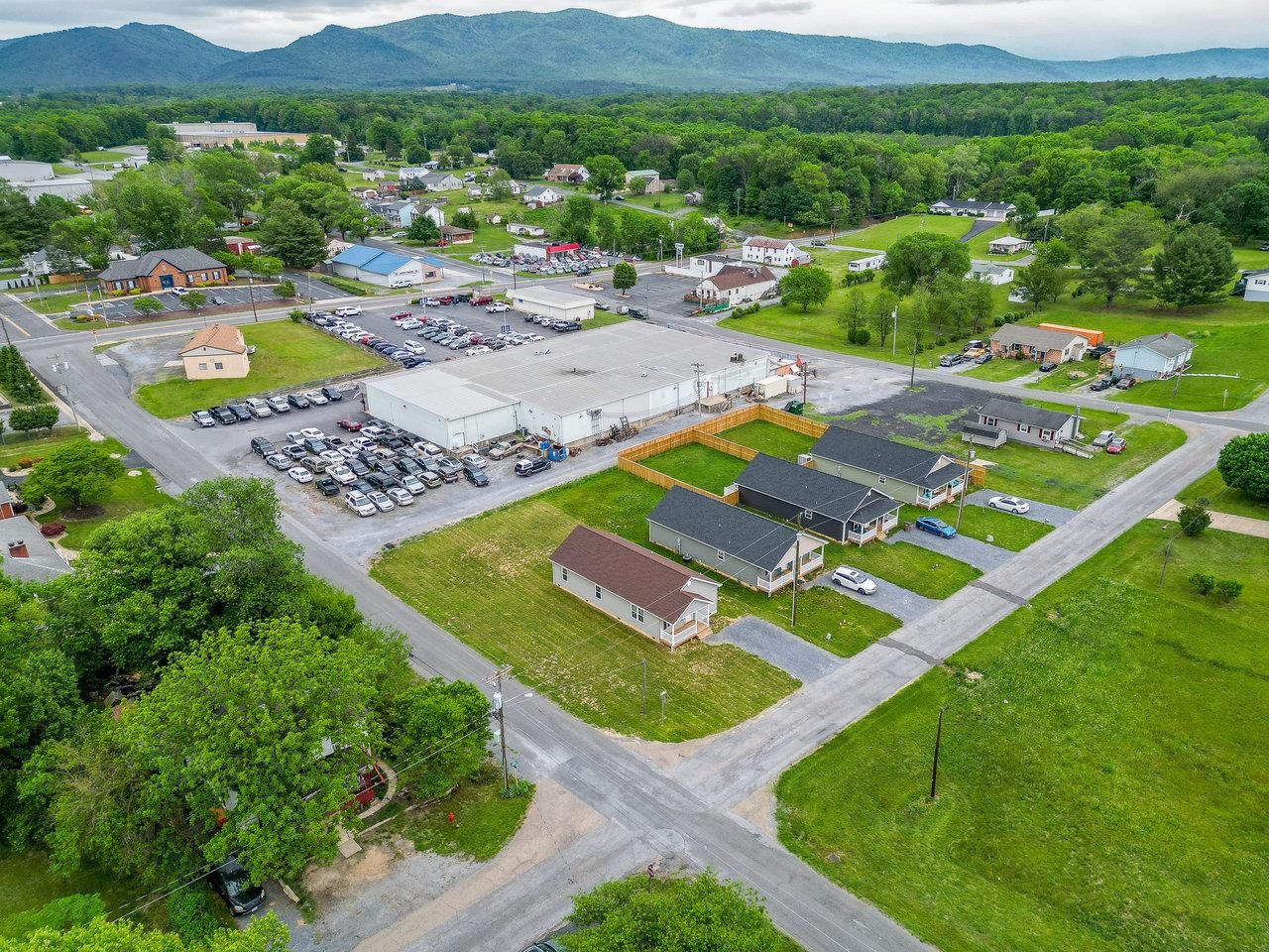 614 S SECOND ST, SHENANDOAH, Virginia 22849, 3 Bedrooms Bedrooms, ,2 BathroomsBathrooms,Residential,614 S SECOND ST,664563 MLS # 664563