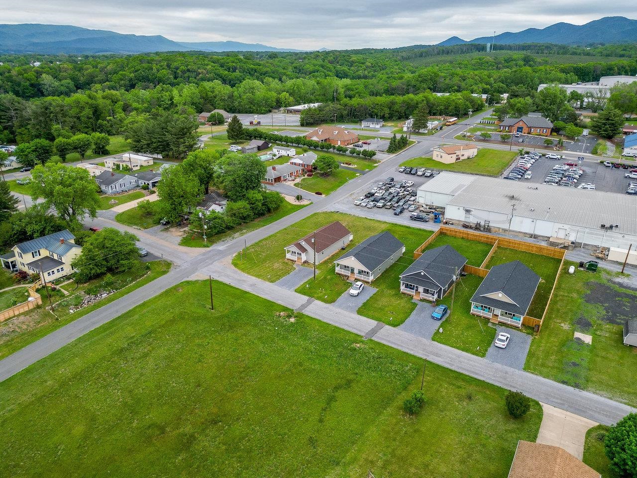 614 S SECOND ST, SHENANDOAH, Virginia 22849, 3 Bedrooms Bedrooms, ,2 BathroomsBathrooms,Residential,614 S SECOND ST,664563 MLS # 664563