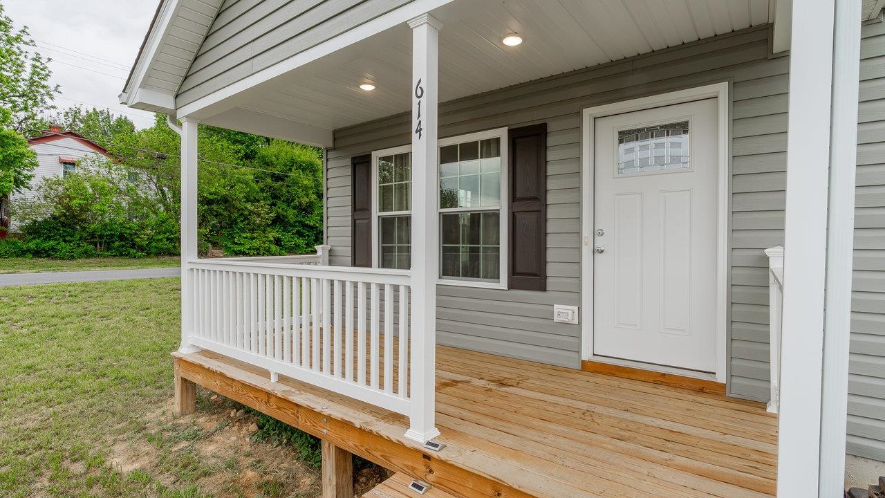 614 S SECOND ST, SHENANDOAH, Virginia 22849, 3 Bedrooms Bedrooms, ,2 BathroomsBathrooms,Residential,614 S SECOND ST,664563 MLS # 664563