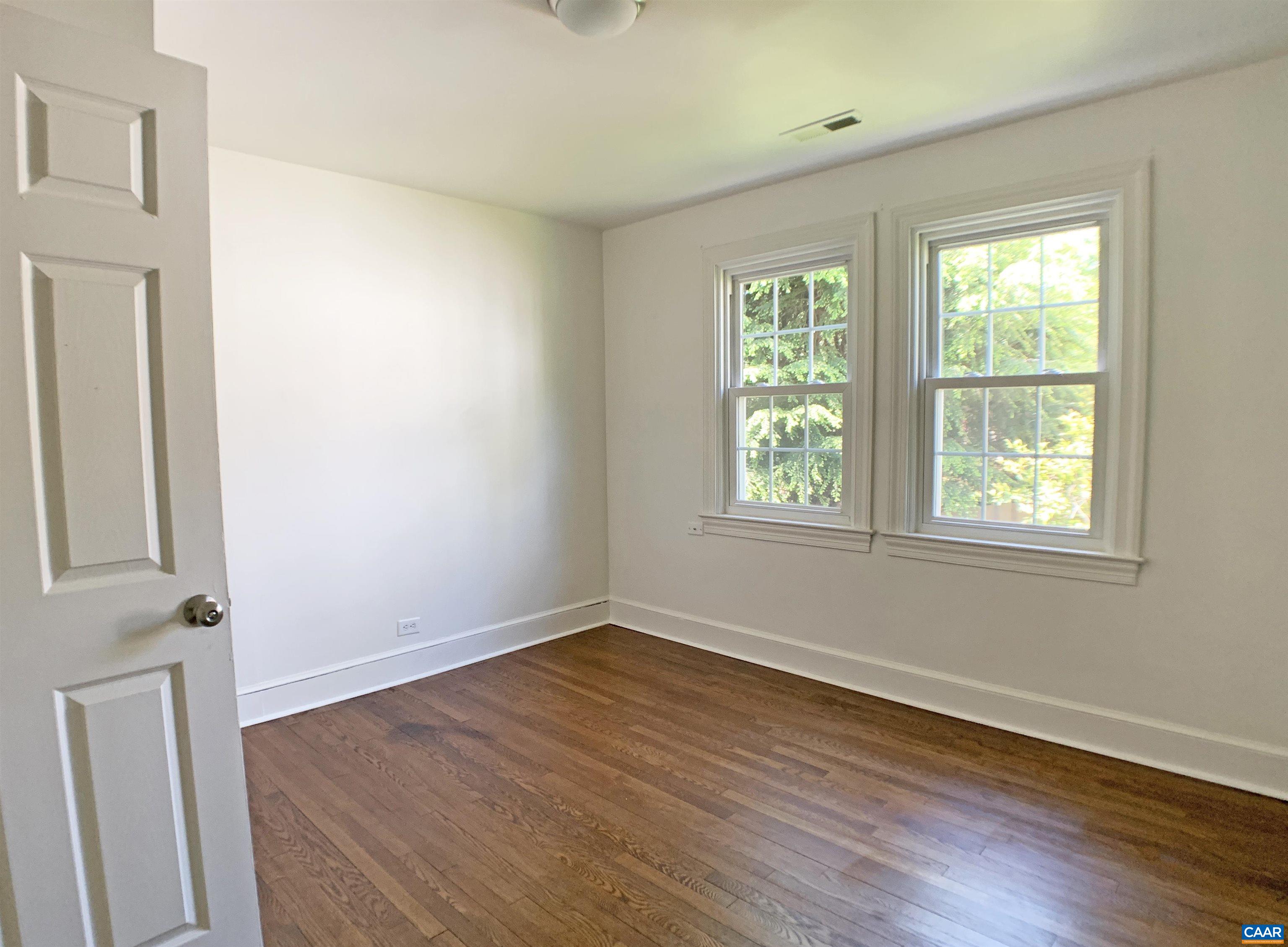 212 ROBERTSON AVE, CHARLOTTESVILLE, Virginia 22903, 3 Bedrooms Bedrooms, ,2 BathroomsBathrooms,Residential,212 ROBERTSON AVE,664566 MLS # 664566