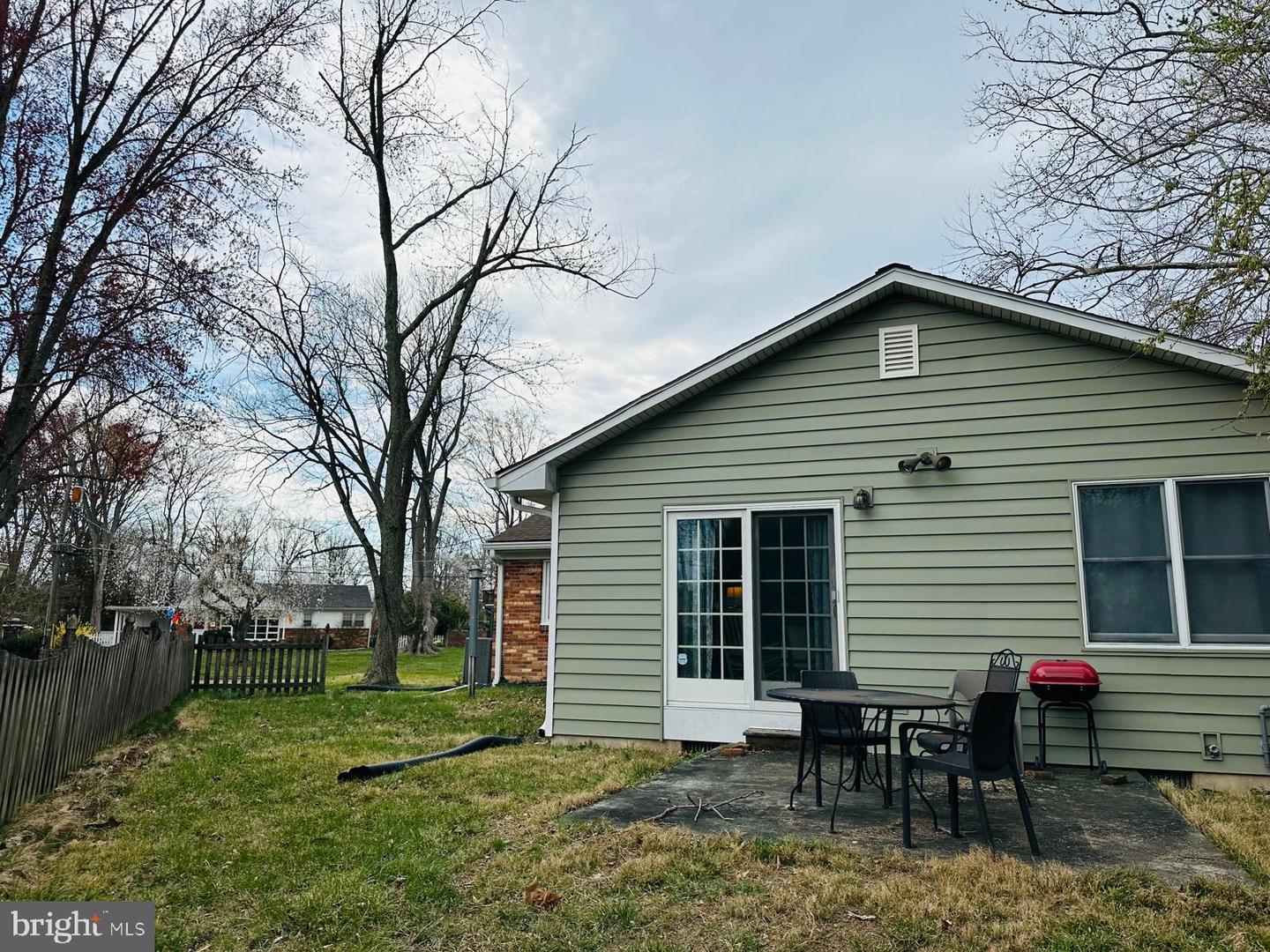 2006 CLARK PL, ALEXANDRIA, Virginia 22308, 3 Bedrooms Bedrooms, ,2 BathroomsBathrooms,Residential,For sale,2006 CLARK PL,VAFX2230770 MLS # VAFX2230770