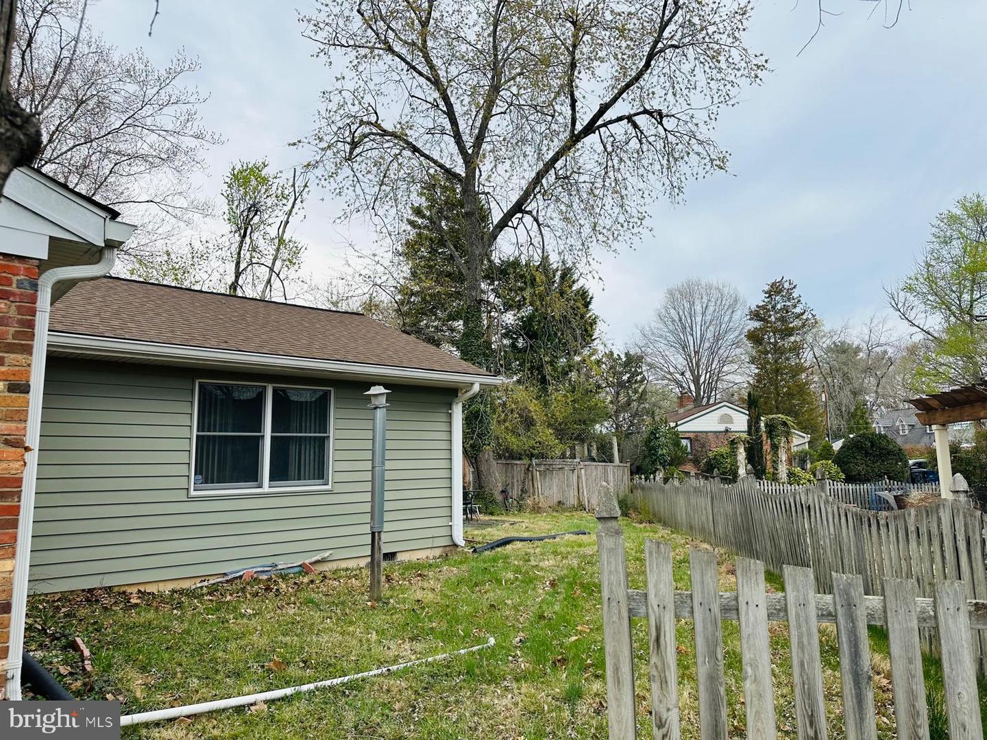 2006 CLARK PL, ALEXANDRIA, Virginia 22308, 3 Bedrooms Bedrooms, ,2 BathroomsBathrooms,Residential,For sale,2006 CLARK PL,VAFX2230770 MLS # VAFX2230770
