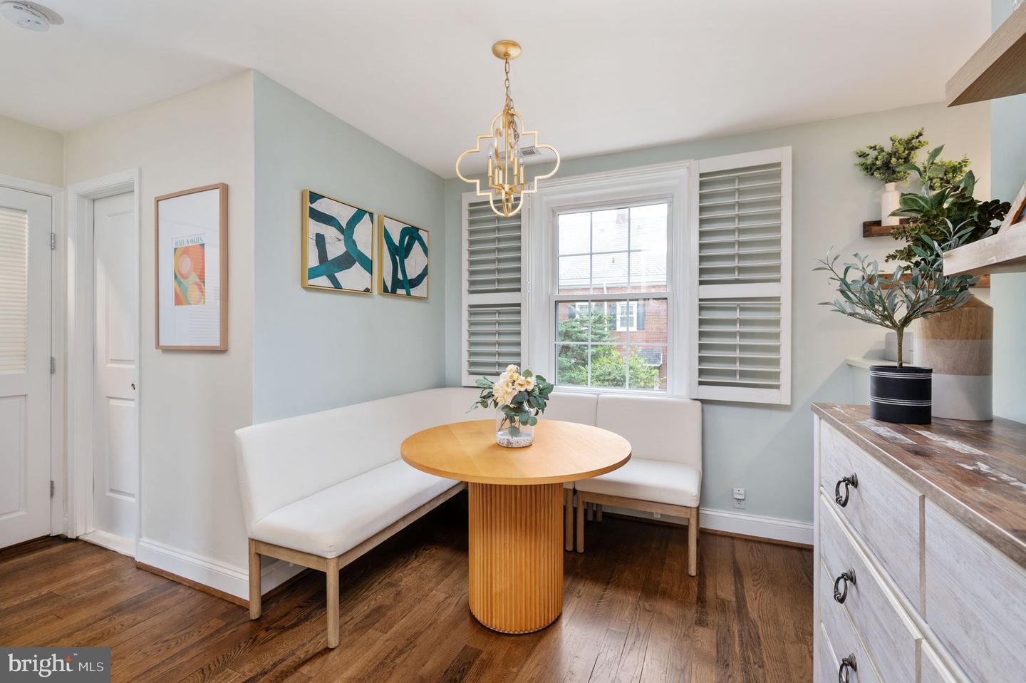 3536 S STAFFORD ST #B1, ARLINGTON, Virginia 22206, 2 Bedrooms Bedrooms, 8 Rooms Rooms,2 BathroomsBathrooms,Residential,For sale,3536 S STAFFORD ST #B1,VAAR2055326 MLS # VAAR2055326