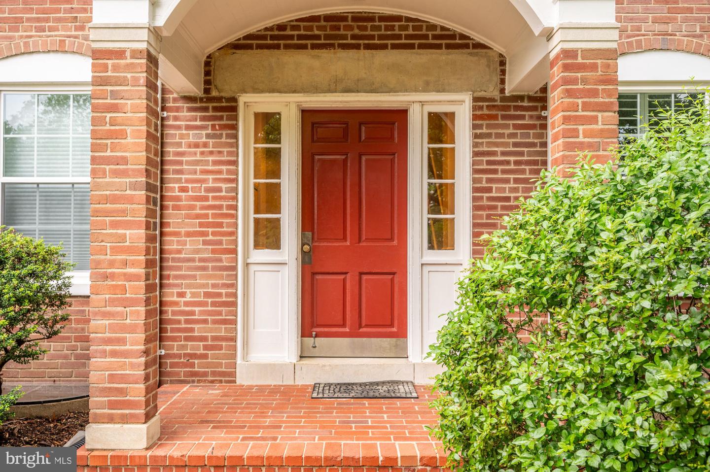3536 S STAFFORD ST #B1, ARLINGTON, Virginia 22206, 2 Bedrooms Bedrooms, 8 Rooms Rooms,2 BathroomsBathrooms,Residential,For sale,3536 S STAFFORD ST #B1,VAAR2055326 MLS # VAAR2055326
