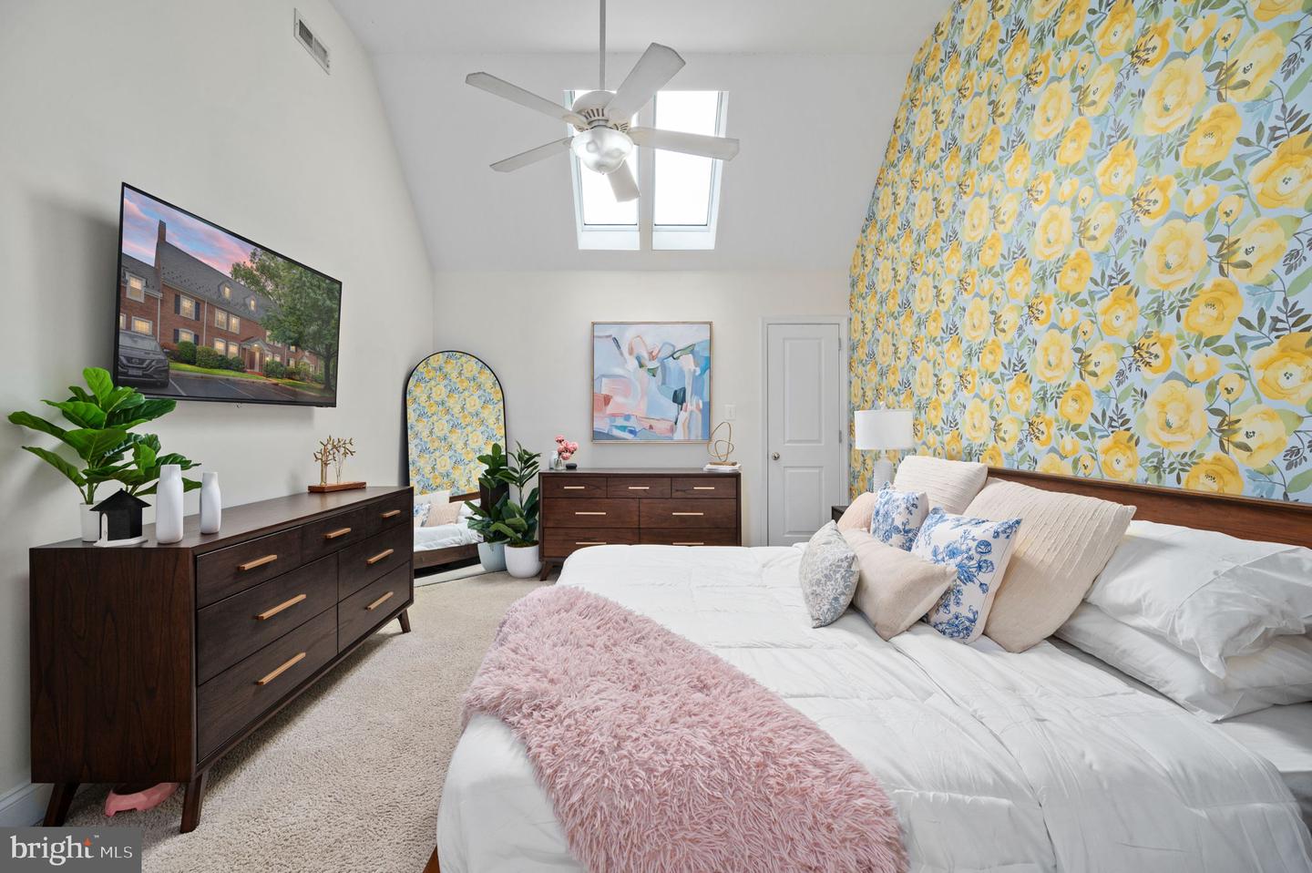 3536 S STAFFORD ST #B1, ARLINGTON, Virginia 22206, 2 Bedrooms Bedrooms, 8 Rooms Rooms,2 BathroomsBathrooms,Residential,For sale,3536 S STAFFORD ST #B1,VAAR2055326 MLS # VAAR2055326