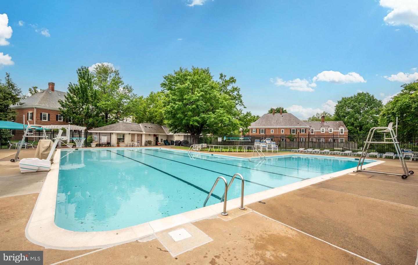 3536 S STAFFORD ST #B1, ARLINGTON, Virginia 22206, 2 Bedrooms Bedrooms, 8 Rooms Rooms,2 BathroomsBathrooms,Residential,For sale,3536 S STAFFORD ST #B1,VAAR2055326 MLS # VAAR2055326