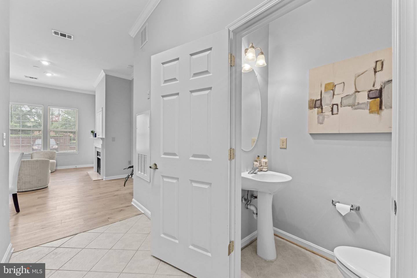 191 SOMERVELLE ST #101, ALEXANDRIA, Virginia 22304, 1 Bedroom Bedrooms, ,1 BathroomBathrooms,Residential,For sale,191 SOMERVELLE ST #101,VAAX2043444 MLS # VAAX2043444