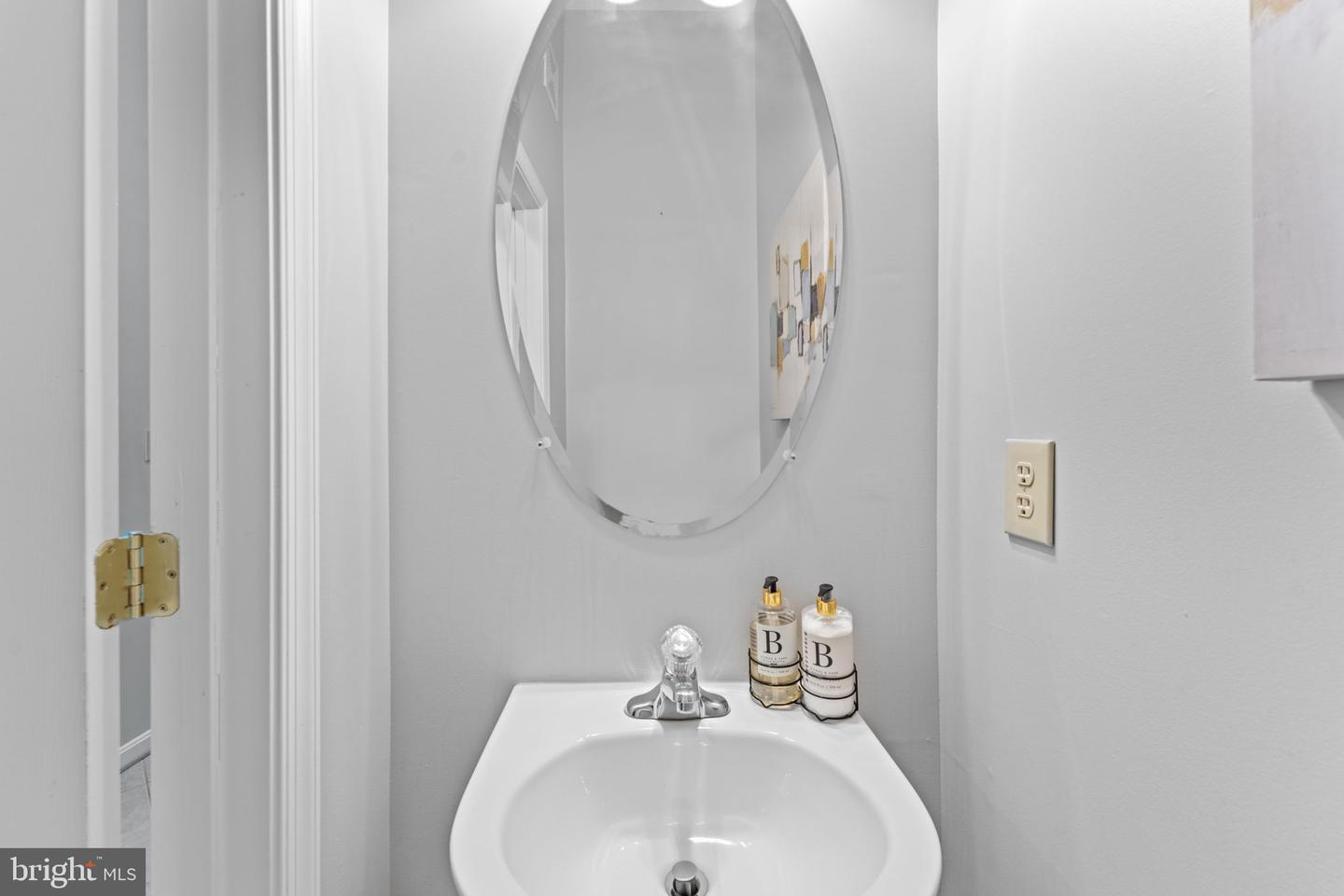 191 SOMERVELLE ST #101, ALEXANDRIA, Virginia 22304, 1 Bedroom Bedrooms, ,1 BathroomBathrooms,Residential,For sale,191 SOMERVELLE ST #101,VAAX2043444 MLS # VAAX2043444