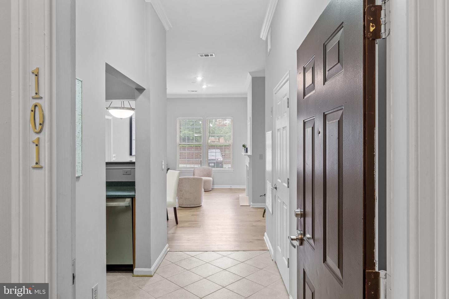 191 SOMERVELLE ST #101, ALEXANDRIA, Virginia 22304, 1 Bedroom Bedrooms, ,1 BathroomBathrooms,Residential,For sale,191 SOMERVELLE ST #101,VAAX2043444 MLS # VAAX2043444