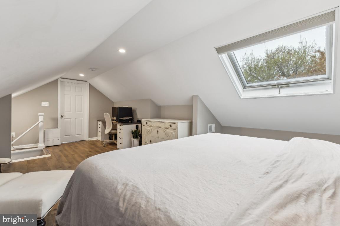 3015 GREENWAY BLVD, FALLS CHURCH, Virginia 22042, 3 Bedrooms Bedrooms, ,1 BathroomBathrooms,Residential,For sale,3015 GREENWAY BLVD,VAFX2231626 MLS # VAFX2231626