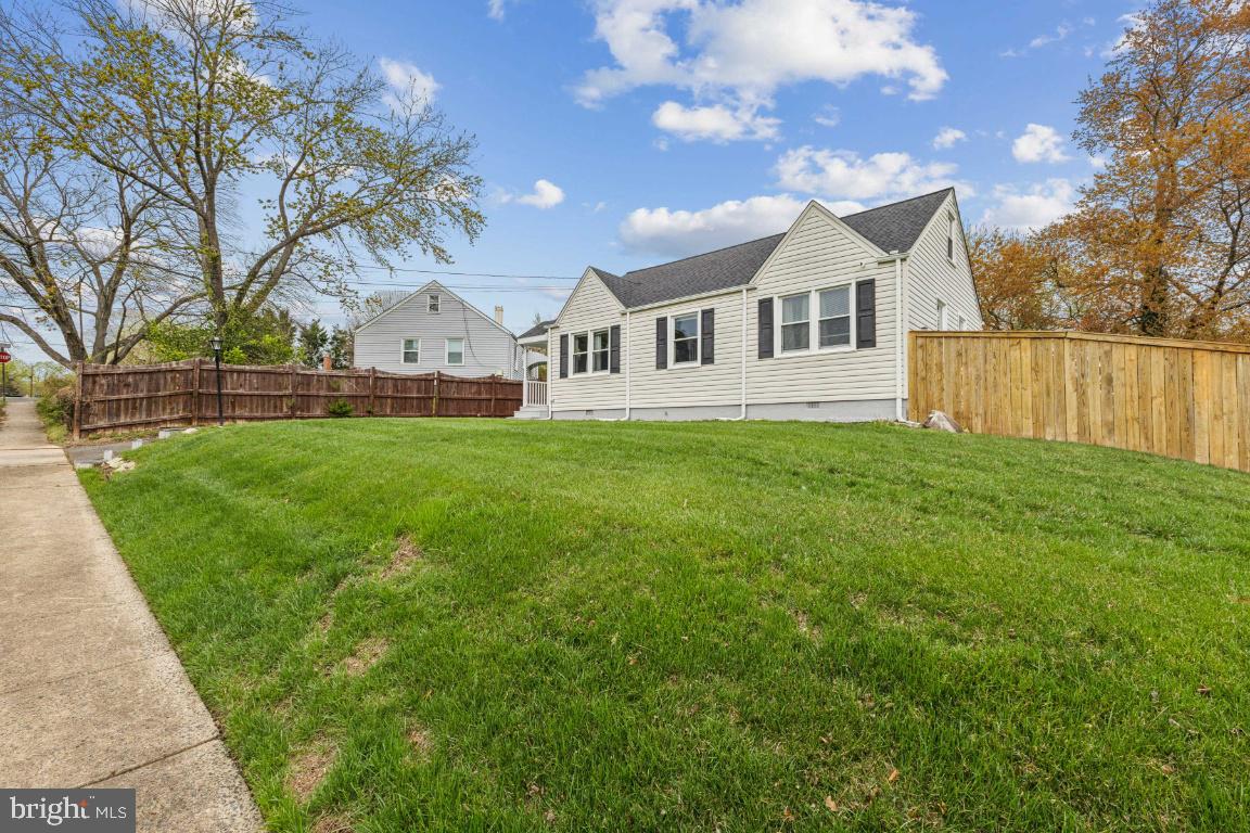 3015 GREENWAY BLVD, FALLS CHURCH, Virginia 22042, 3 Bedrooms Bedrooms, ,1 BathroomBathrooms,Residential,For sale,3015 GREENWAY BLVD,VAFX2231626 MLS # VAFX2231626