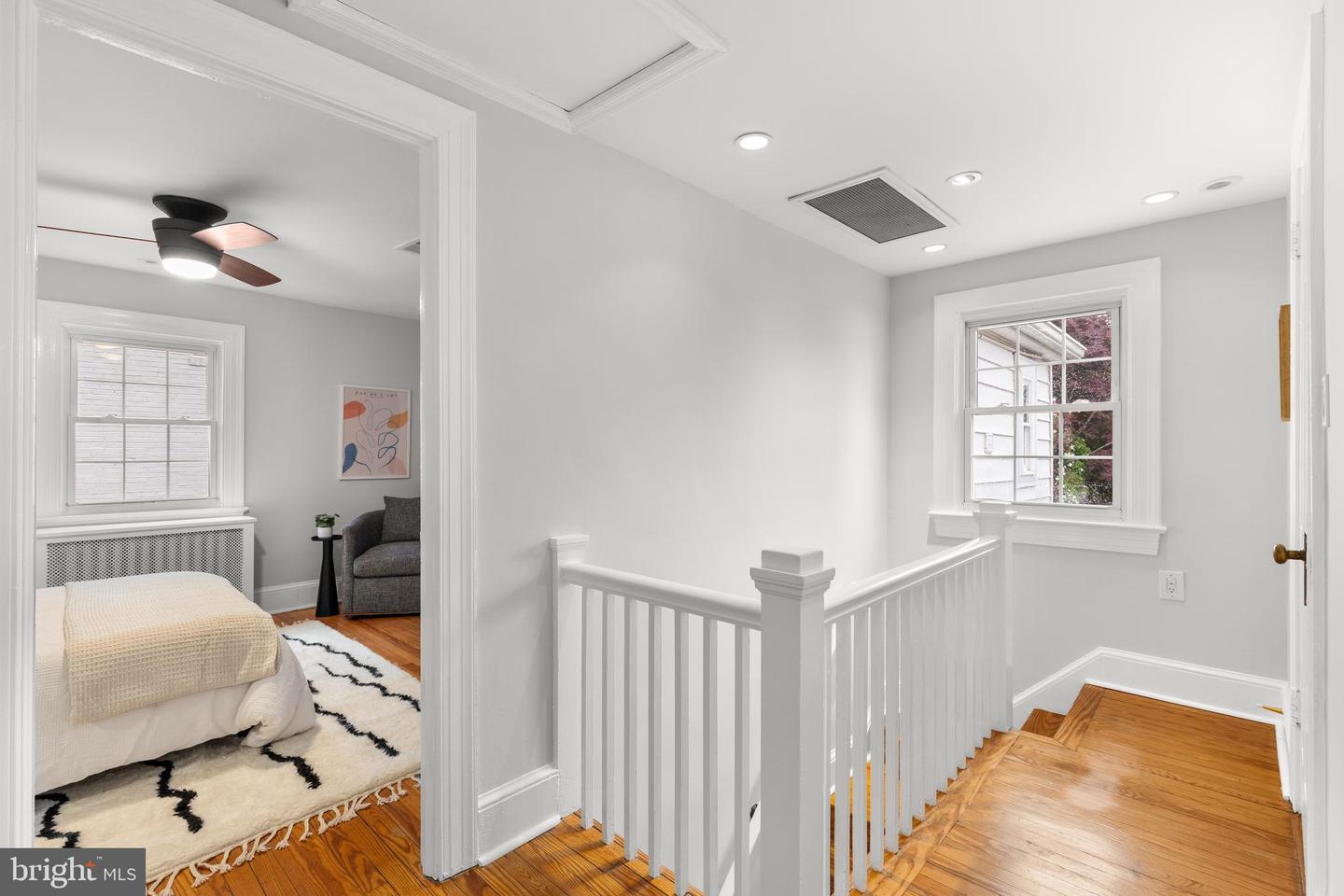 2819 S JOYCE ST, ARLINGTON, Virginia 22202, 4 Bedrooms Bedrooms, ,4 BathroomsBathrooms,Residential,For sale,2819 S JOYCE ST,VAAR2055498 MLS # VAAR2055498