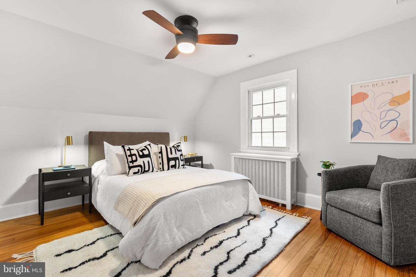2819 S JOYCE ST, ARLINGTON, Virginia 22202, 4 Bedrooms Bedrooms, ,4 BathroomsBathrooms,Residential,For sale,2819 S JOYCE ST,VAAR2055498 MLS # VAAR2055498